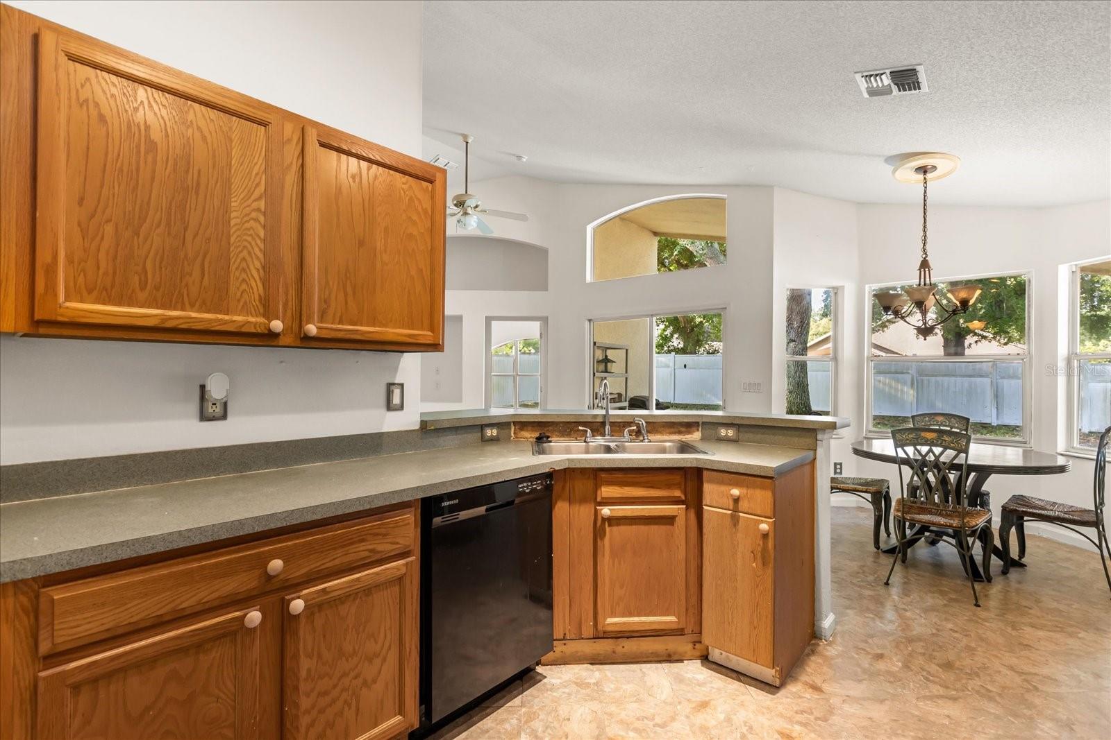 2831 WILSHIRE RD, CLERMONT, FL, 34714