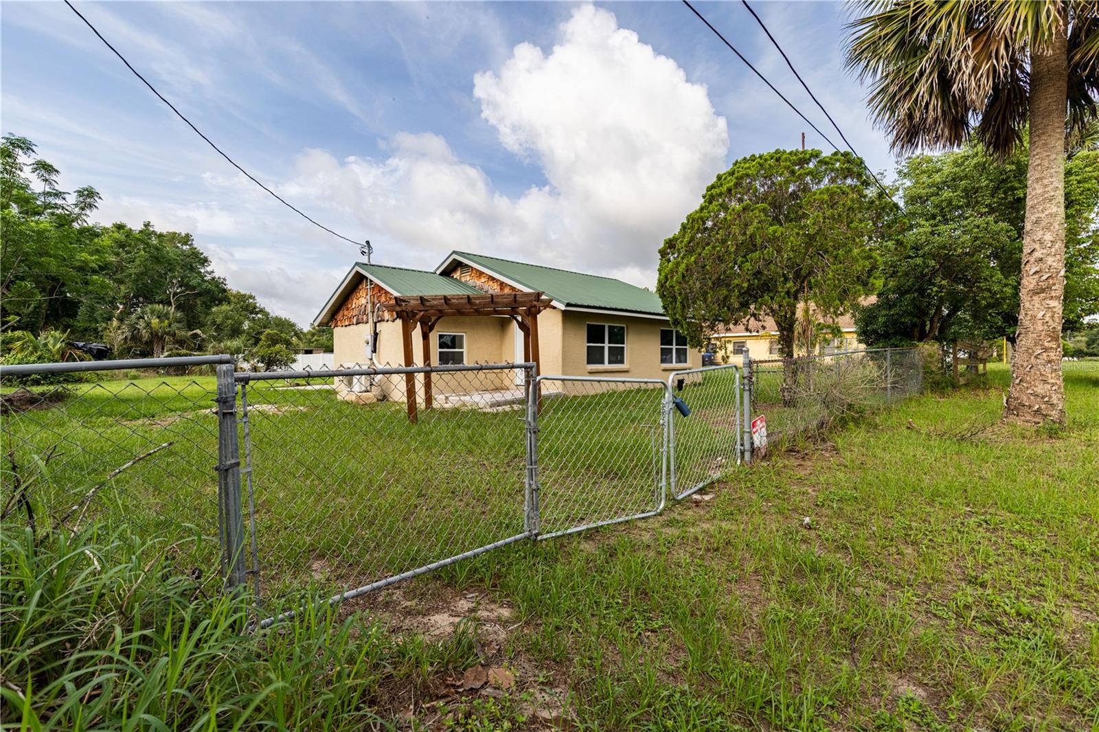 7020 SCOTT AVE, MOUNT DORA, FL, 32757