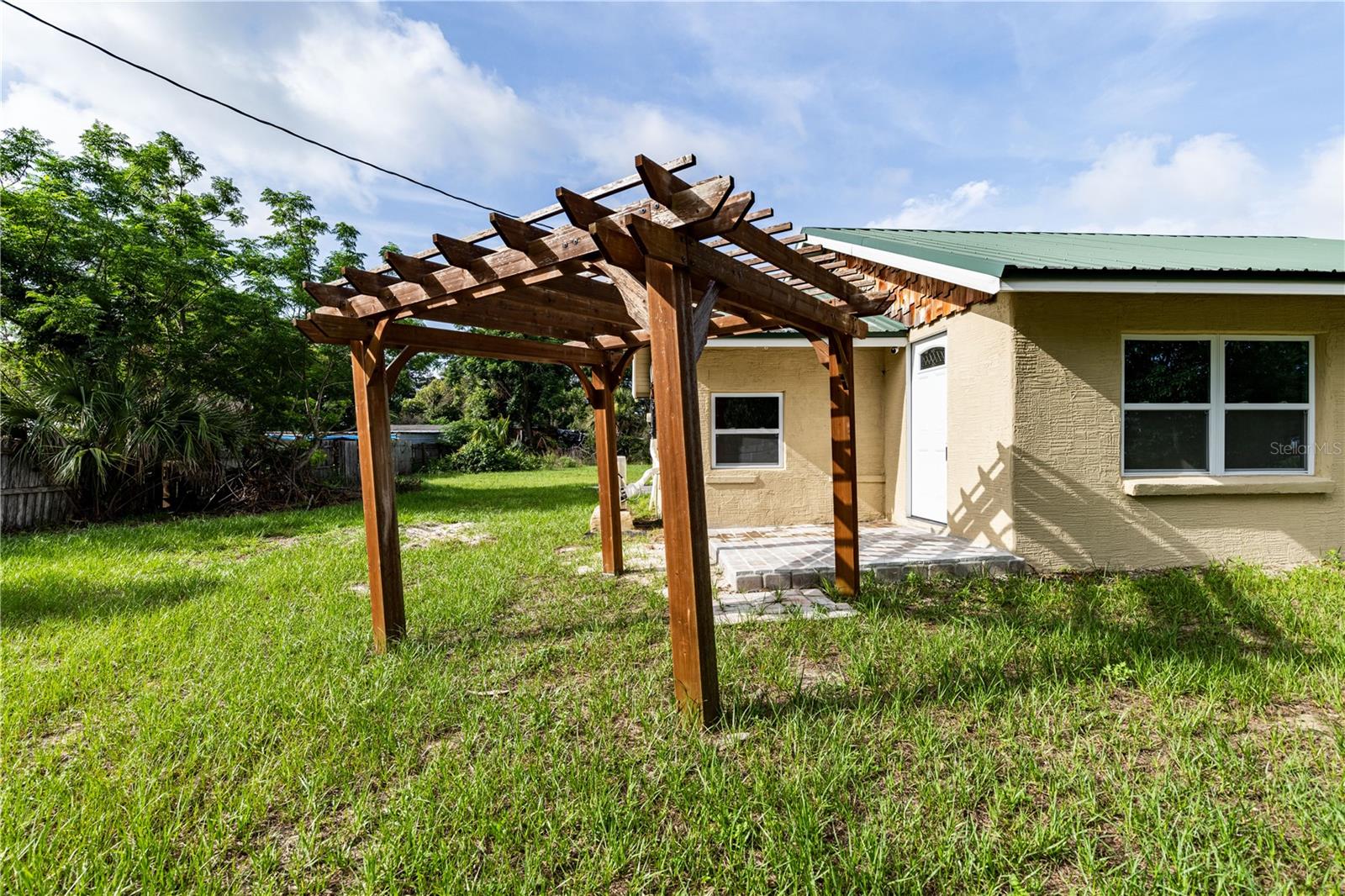 7020 SCOTT AVE, MOUNT DORA, FL, 32757