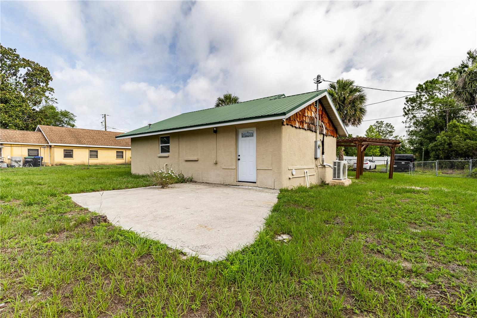 7020 SCOTT AVE, MOUNT DORA, FL, 32757