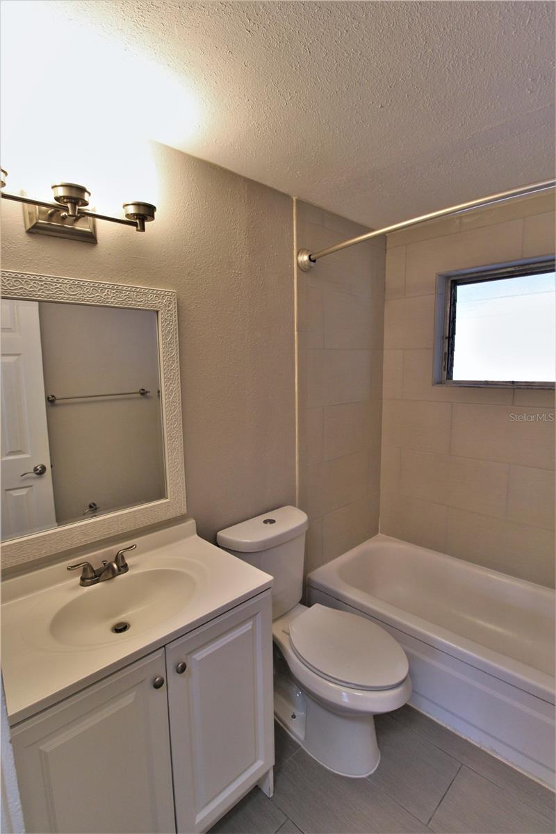 3001 BEE RIDGE RD #113, SARASOTA, FL, 34239