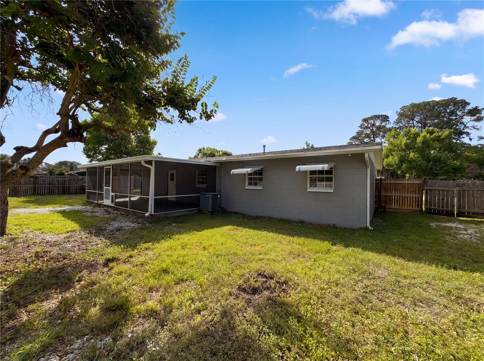1057 LAKEMOOR BLVD, ROCKLEDGE, FL, 32955