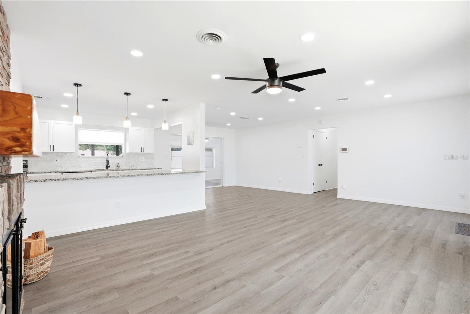 1348 BUCKINGHAM DR, CLEARWATER, FL, 33756