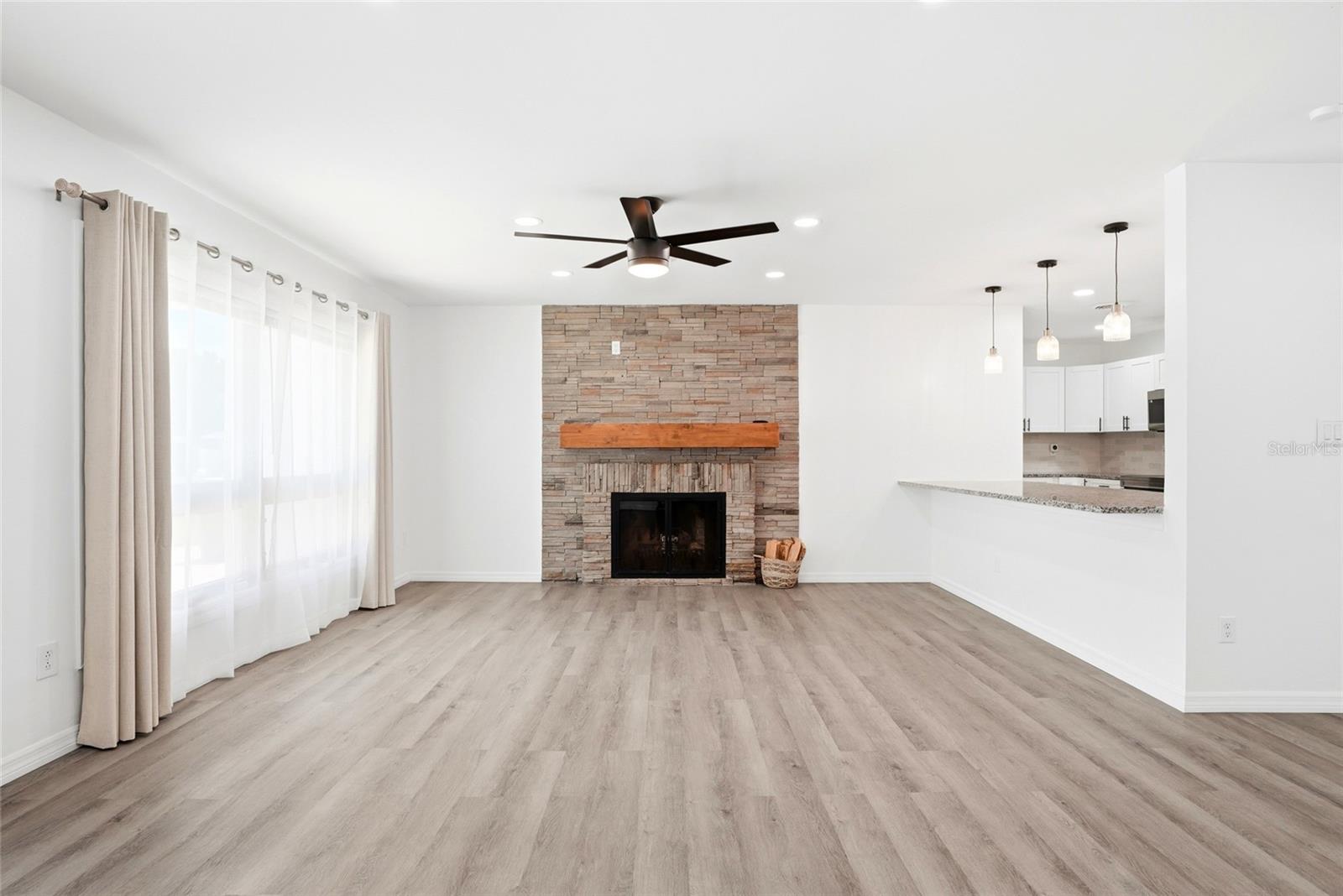 1348 BUCKINGHAM DR, CLEARWATER, FL, 33756