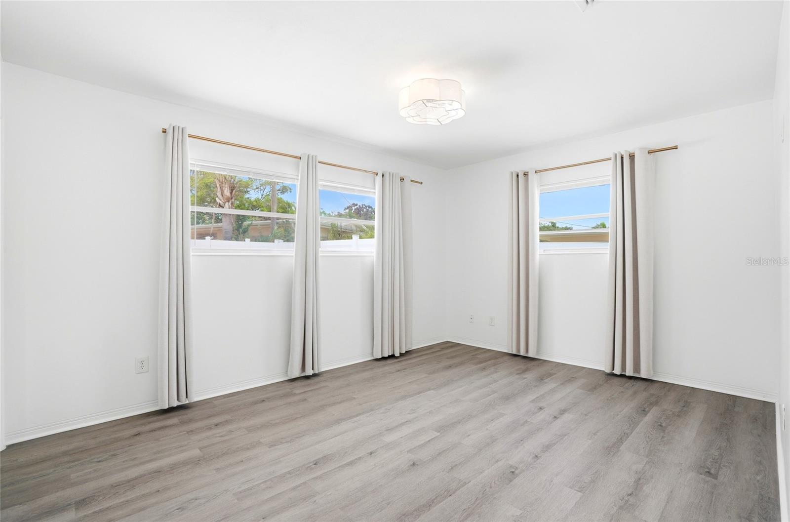 1348 BUCKINGHAM DR, CLEARWATER, FL, 33756