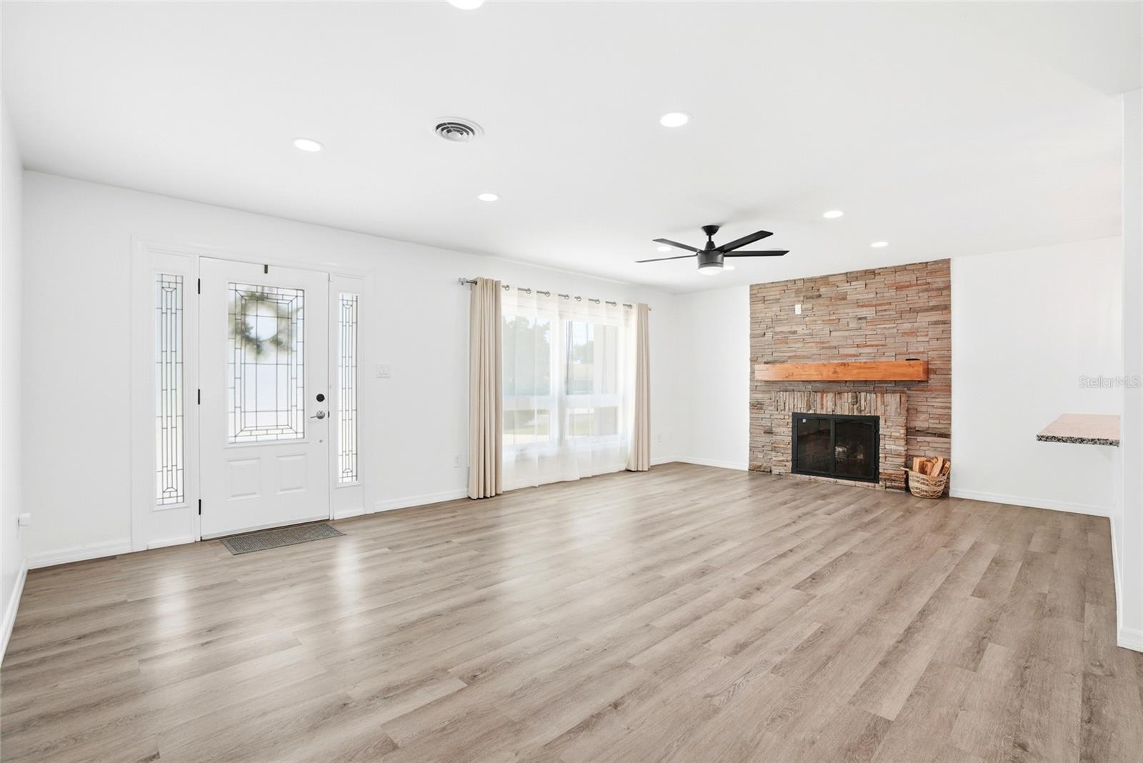 1348 BUCKINGHAM DR, CLEARWATER, FL, 33756