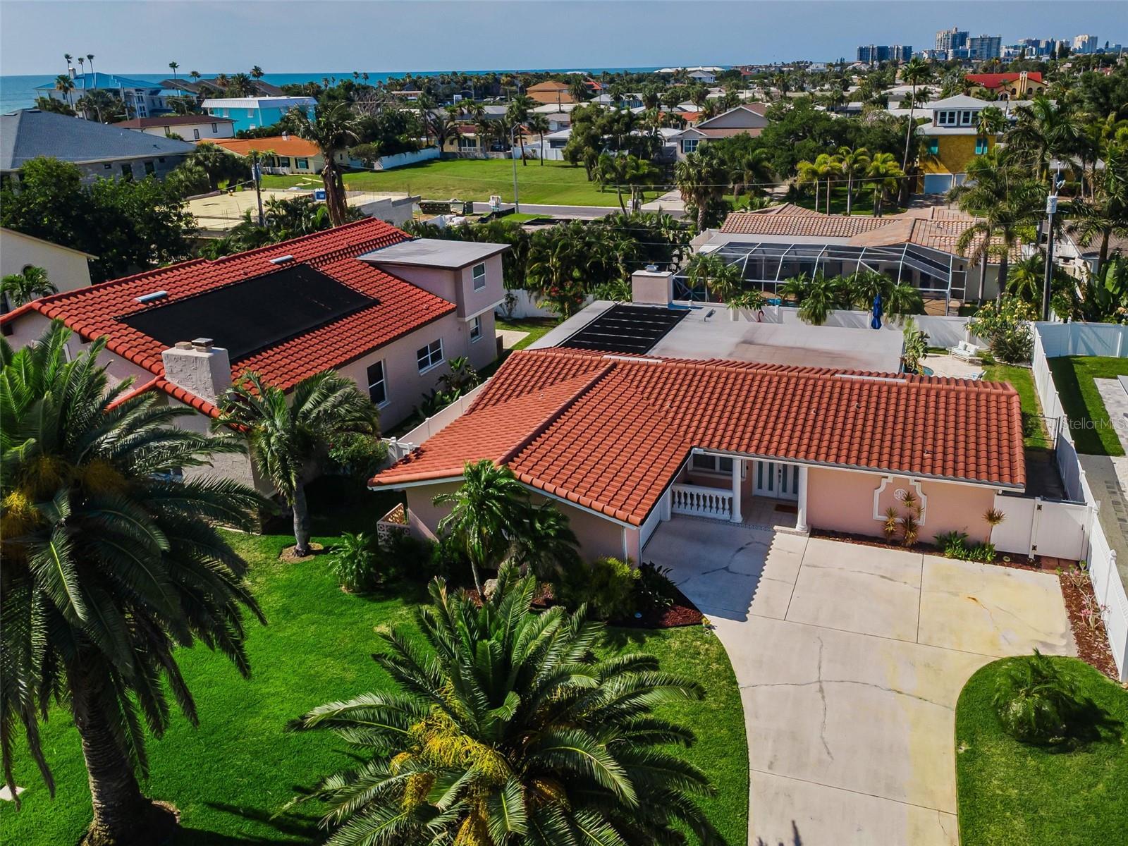 111 17TH ST, BELLEAIR BEACH, FL, 33786