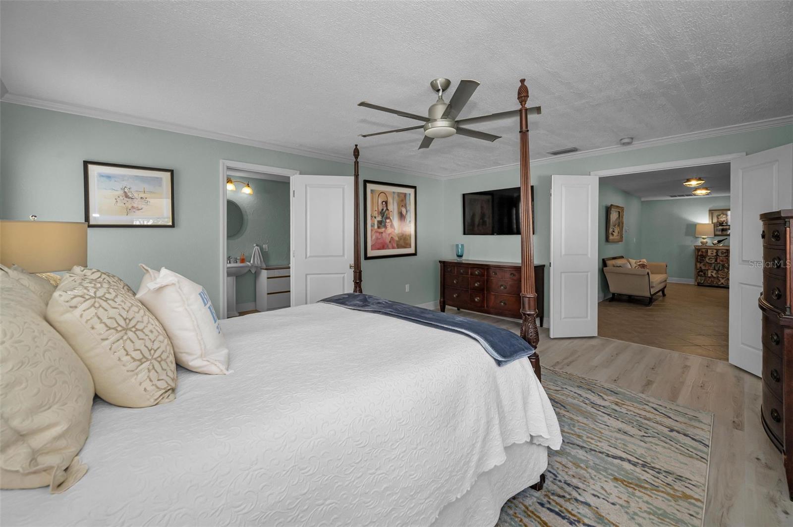 111 17TH ST, BELLEAIR BEACH, FL, 33786