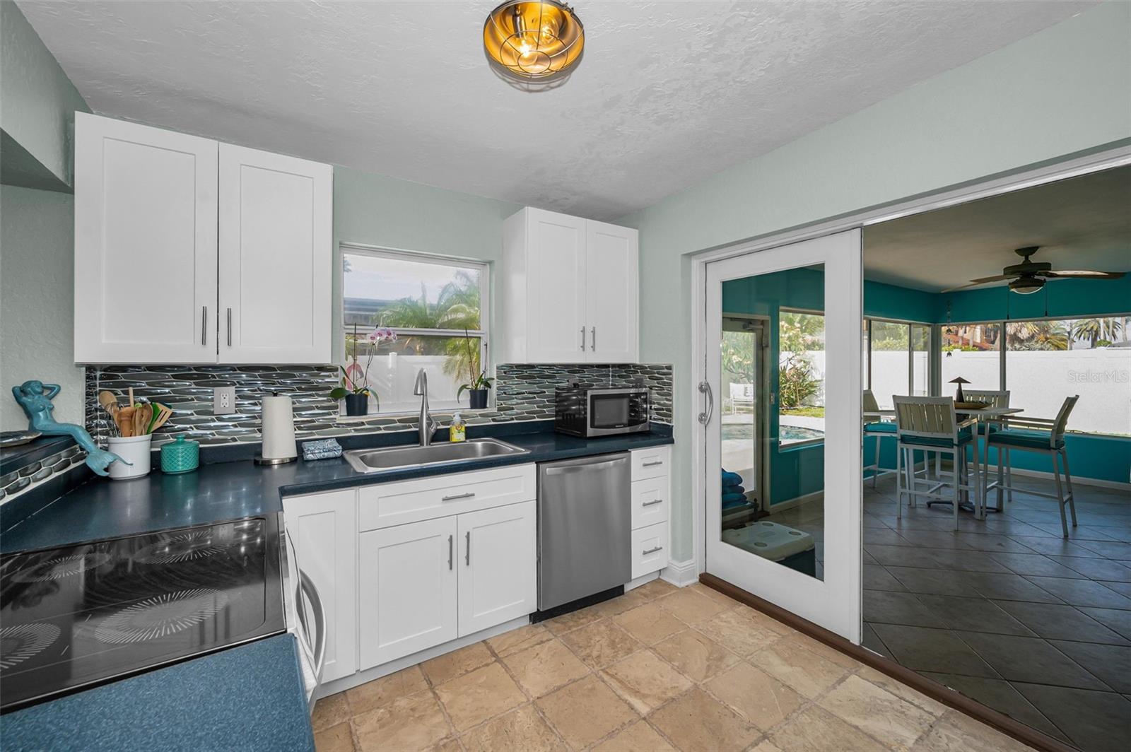111 17TH ST, BELLEAIR BEACH, FL, 33786
