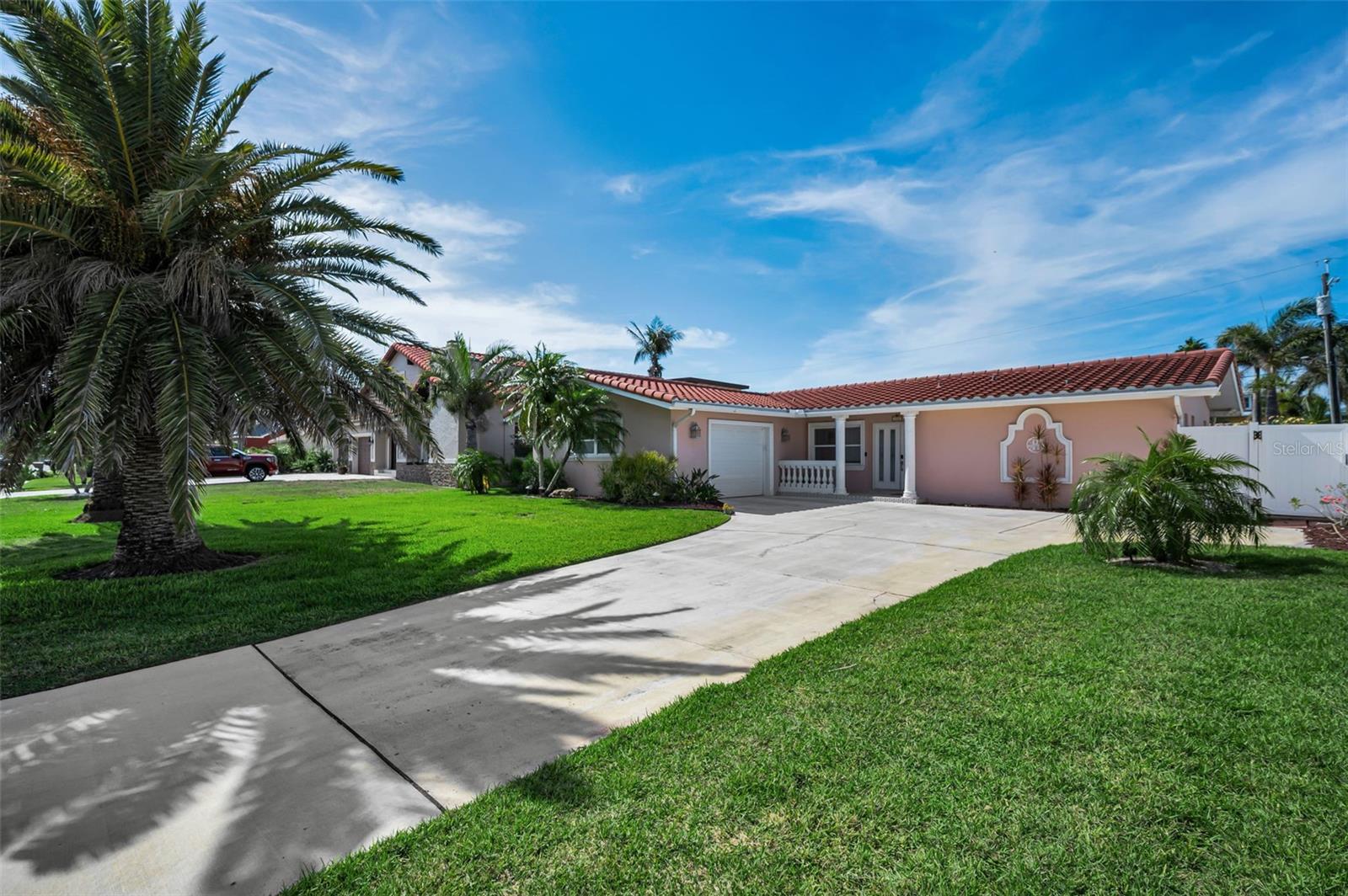 111 17TH ST, BELLEAIR BEACH, FL, 33786