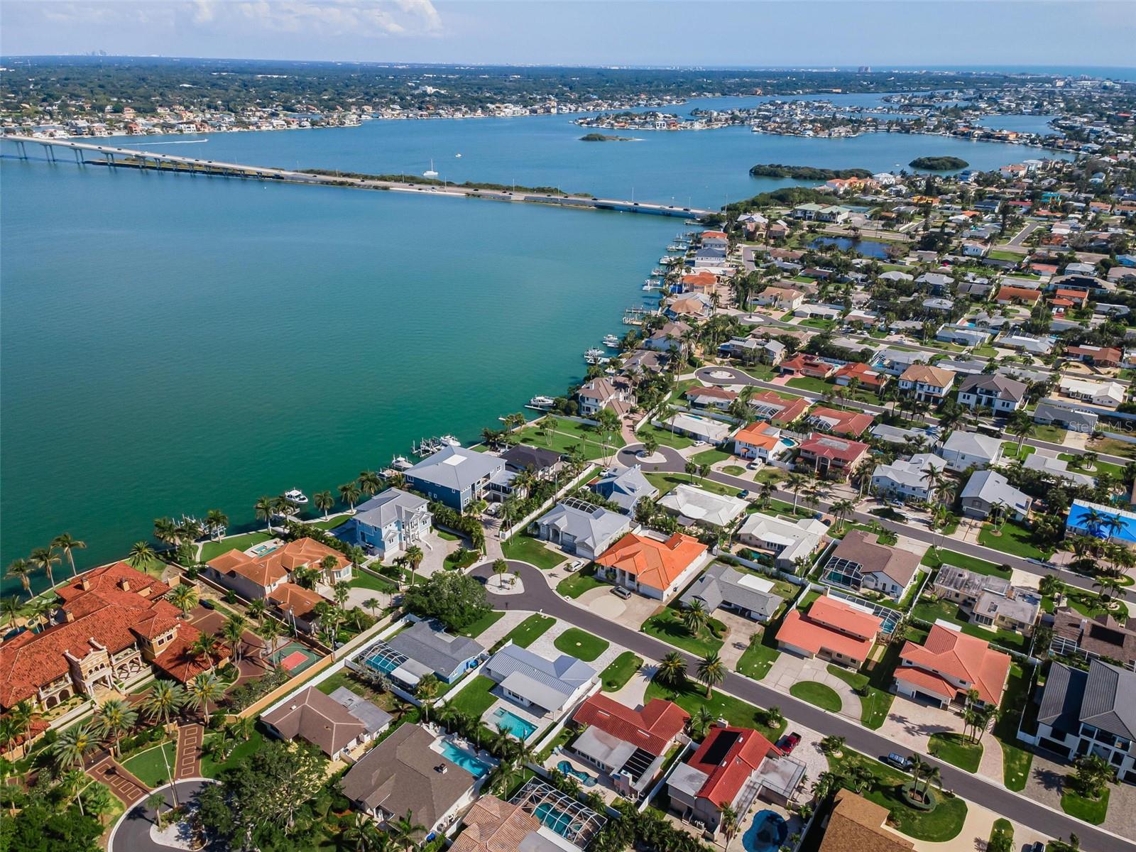 111 17TH ST, BELLEAIR BEACH, FL, 33786