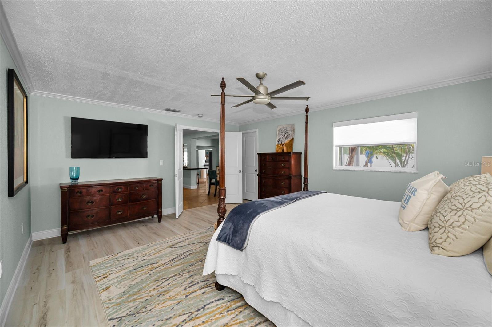 111 17TH ST, BELLEAIR BEACH, FL, 33786