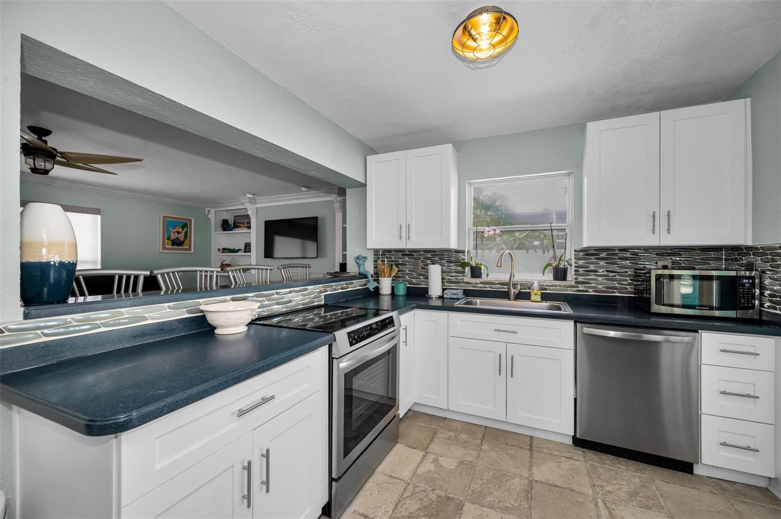 111 17TH ST, BELLEAIR BEACH, FL, 33786