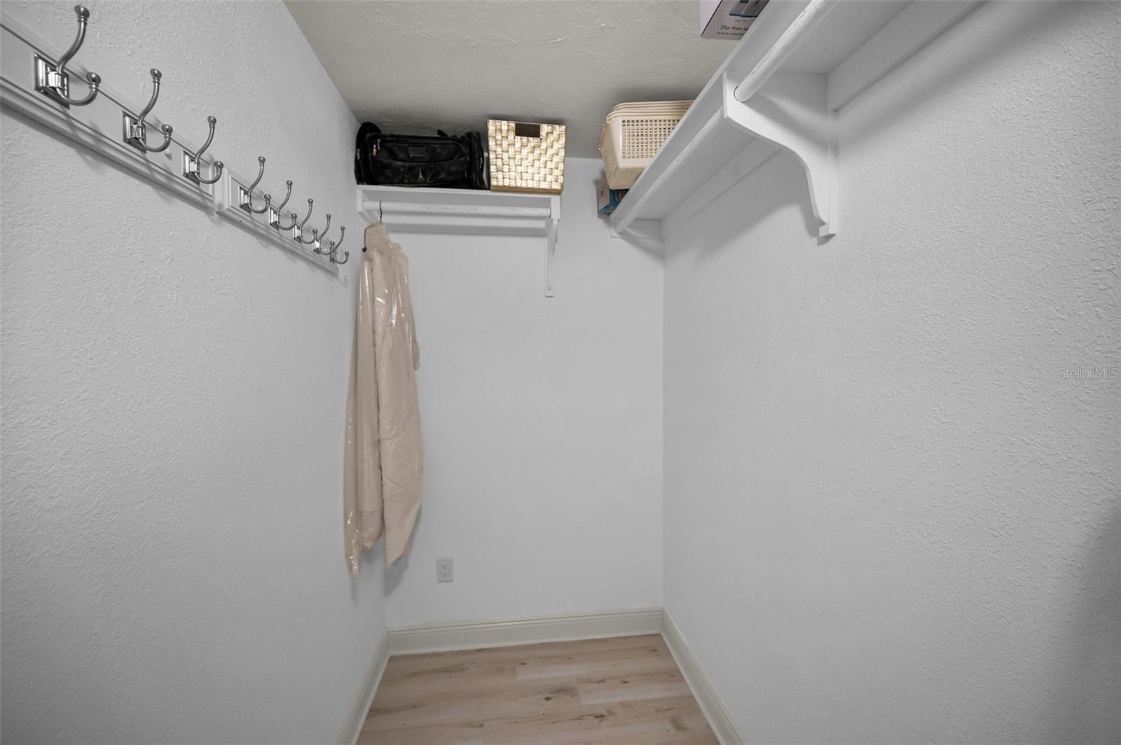 111 17TH ST, BELLEAIR BEACH, FL, 33786