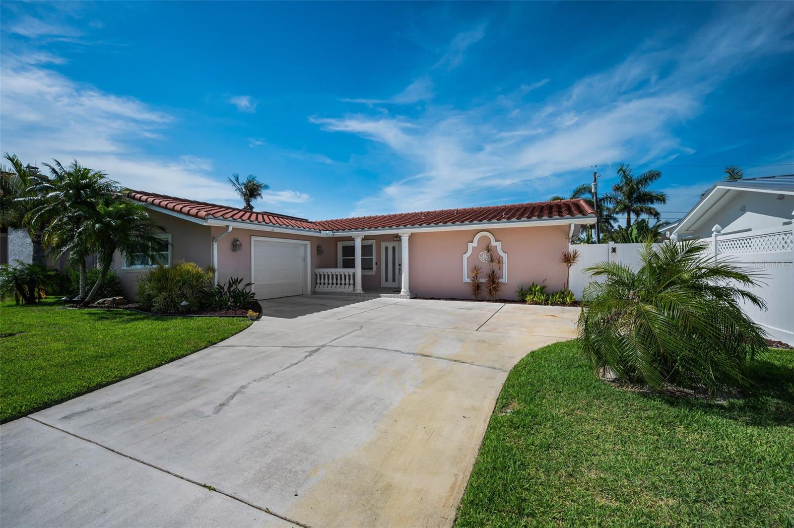111 17TH ST, BELLEAIR BEACH, FL, 33786