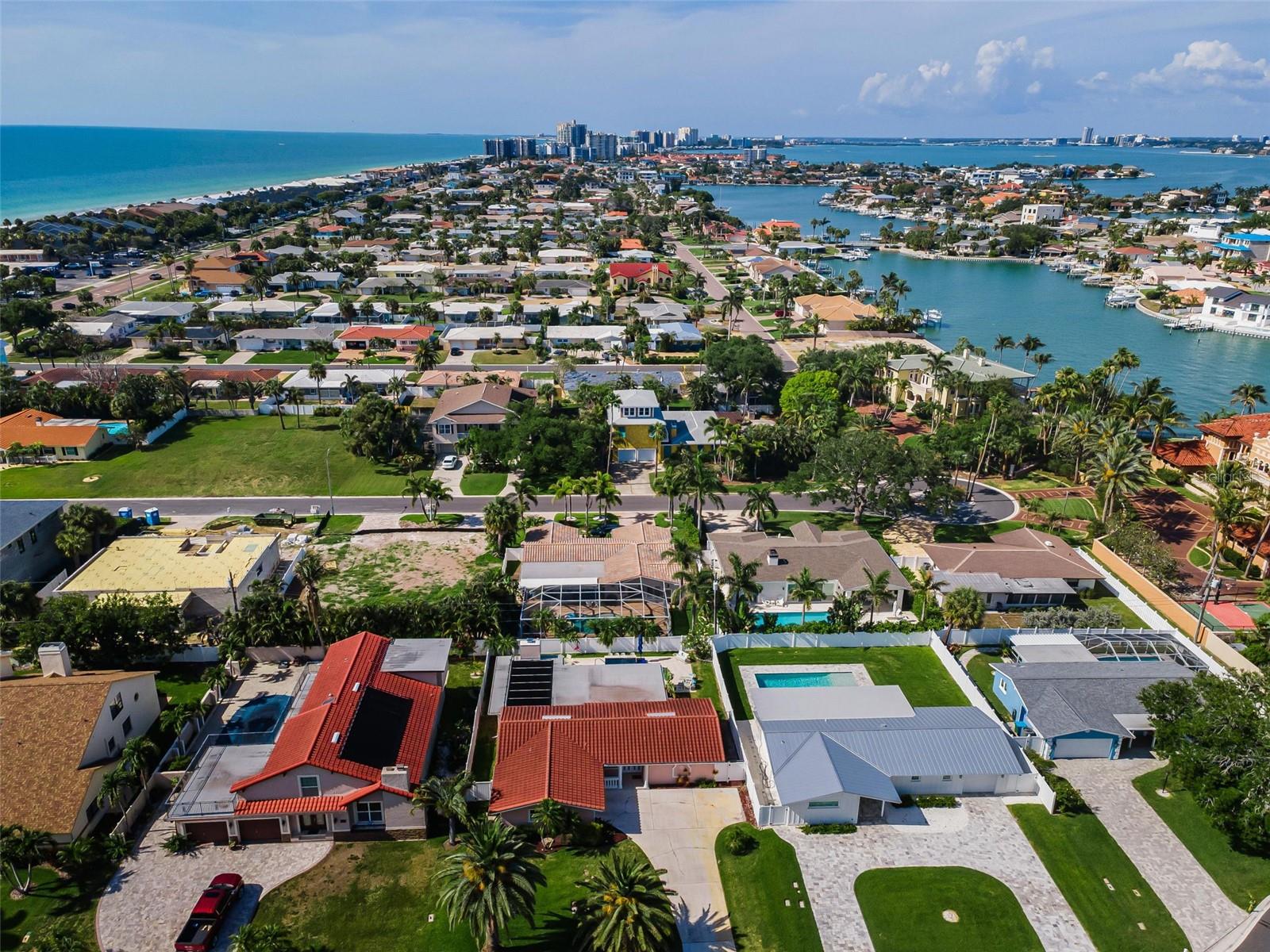 111 17TH ST, BELLEAIR BEACH, FL, 33786