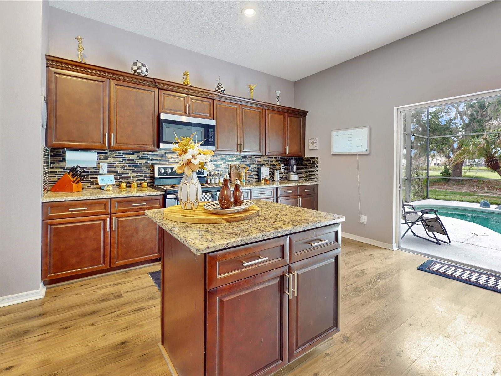 112 HARWOOD CIR, KISSIMMEE, FL, 34744