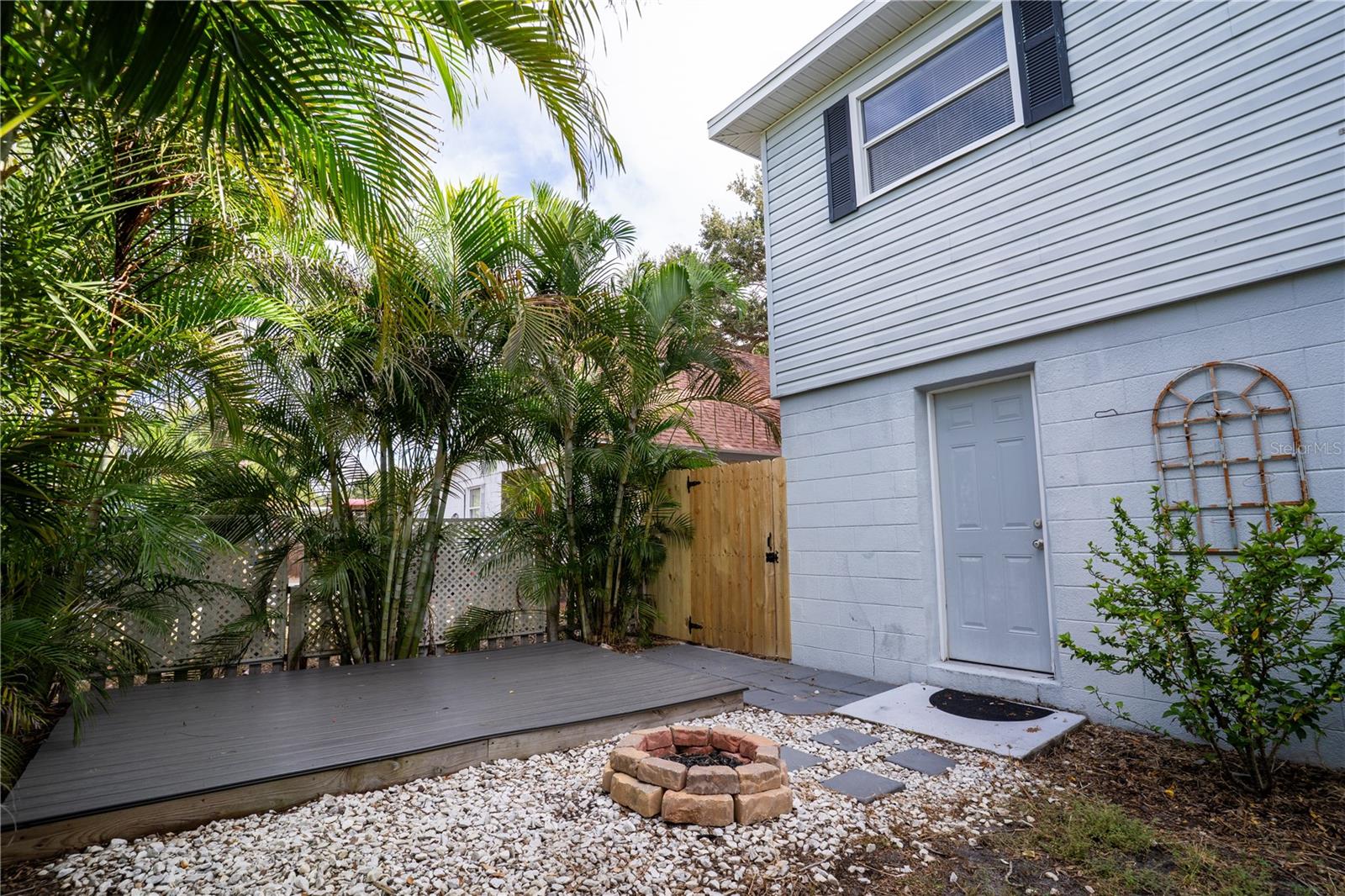 7991 24TH AVE N AVE N, ST PETERSBURG, FL, 33710