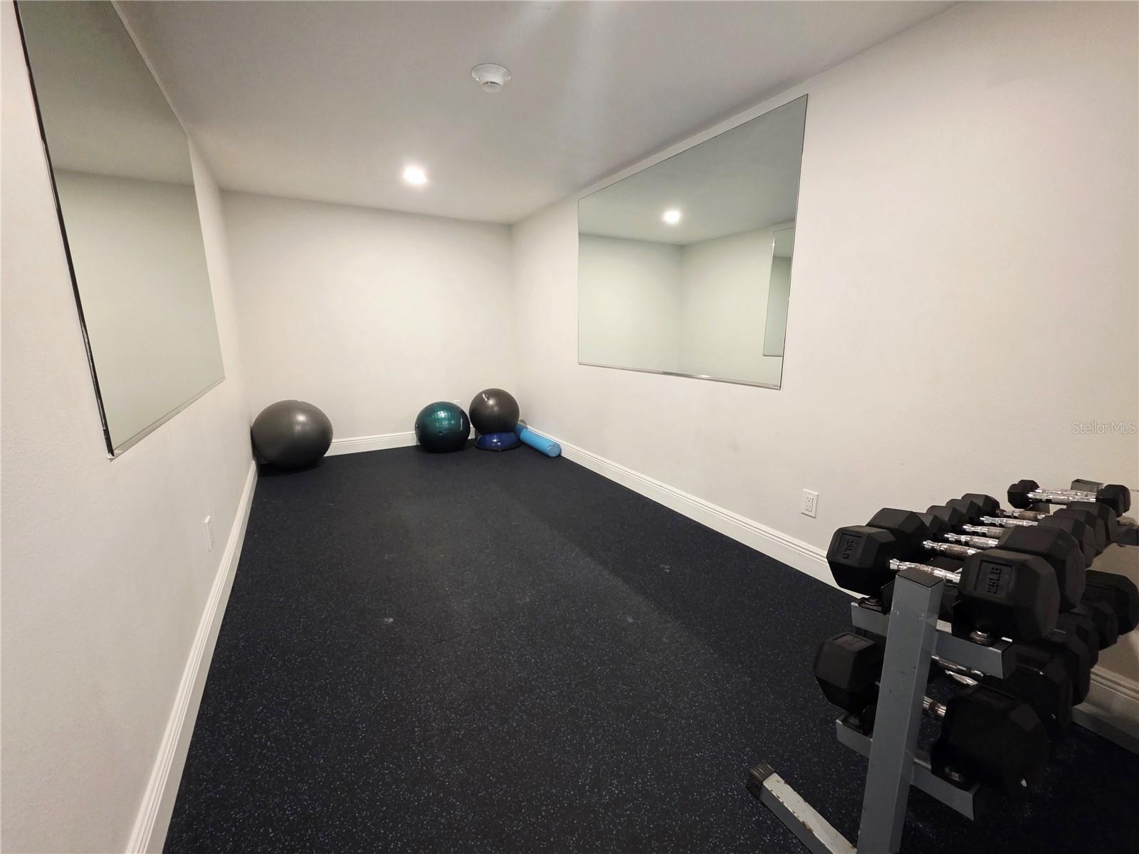 6266 MIDNIGHT PASS RD #404, SARASOTA, FL, 34242