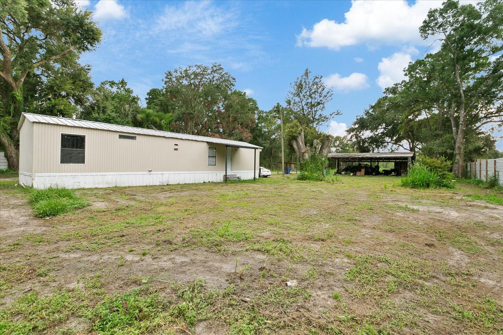 2102 SYDNEY DOVER RD, DOVER, FL, 33527