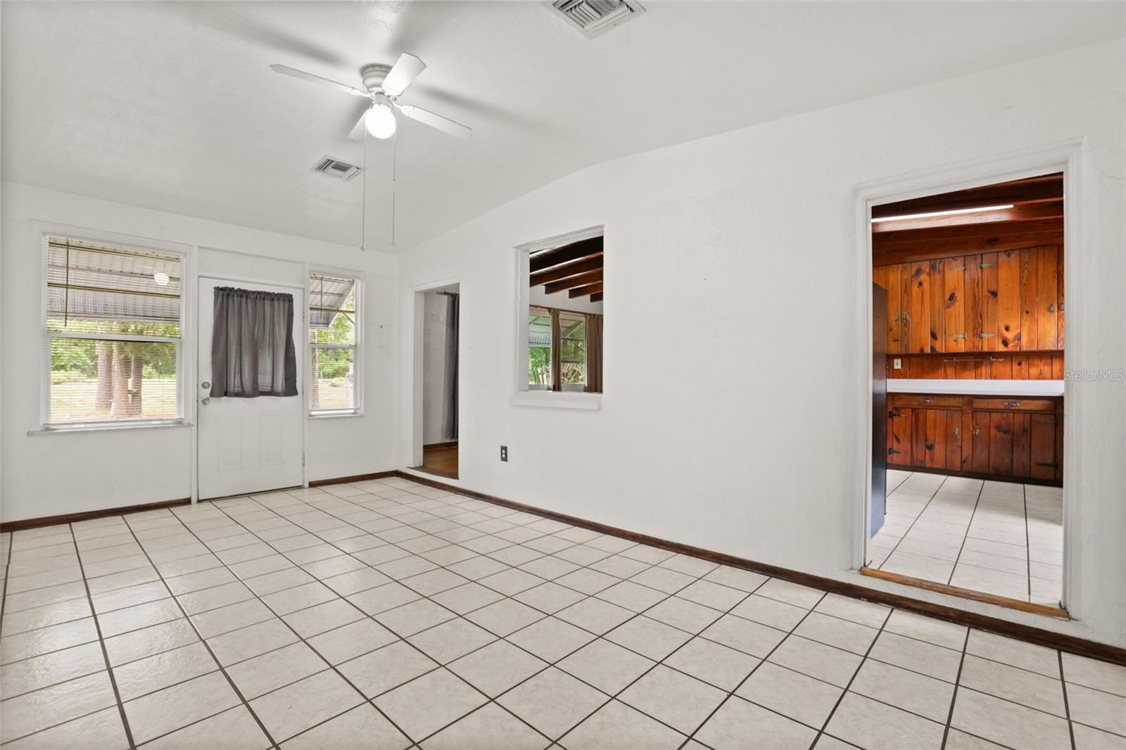43 N WINTER PARK DR, CASSELBERRY, FL, 32707