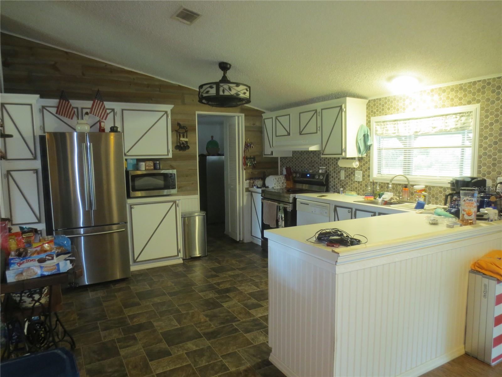 5995 SE 183RD AVENUE RD, OCKLAWAHA, FL, 32179