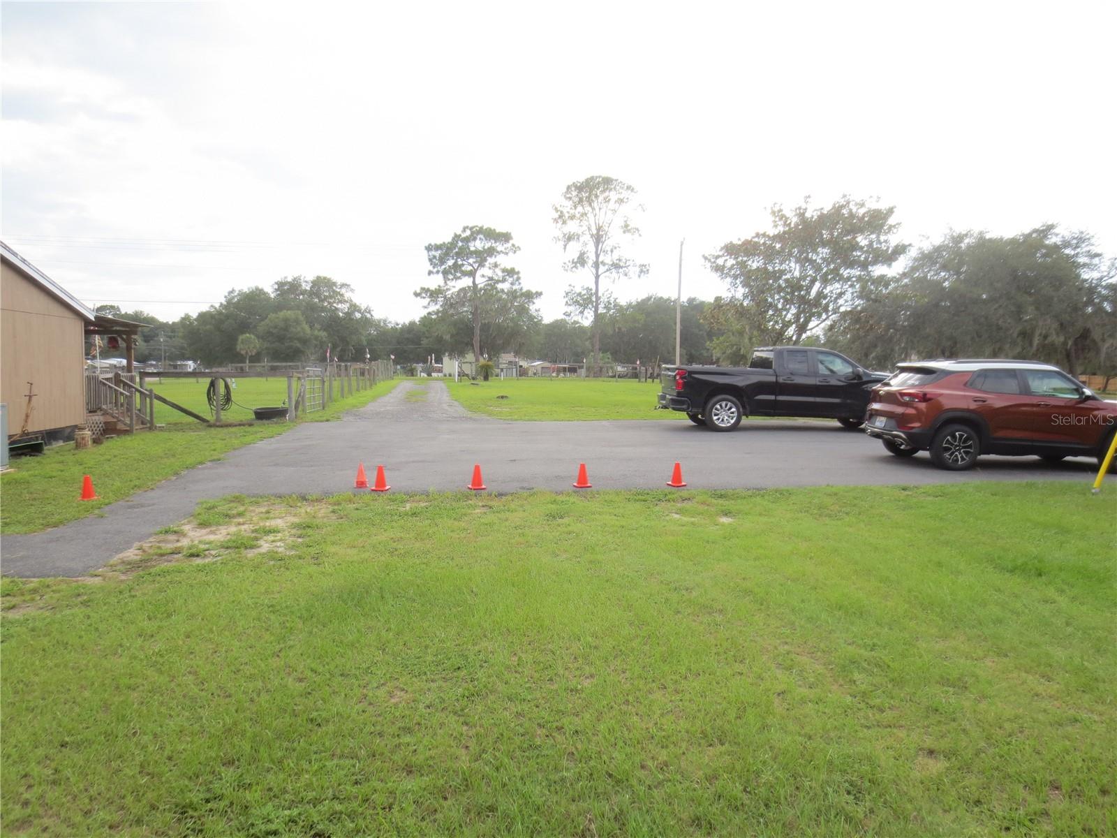 5995 SE 183RD AVENUE RD, OCKLAWAHA, FL, 32179