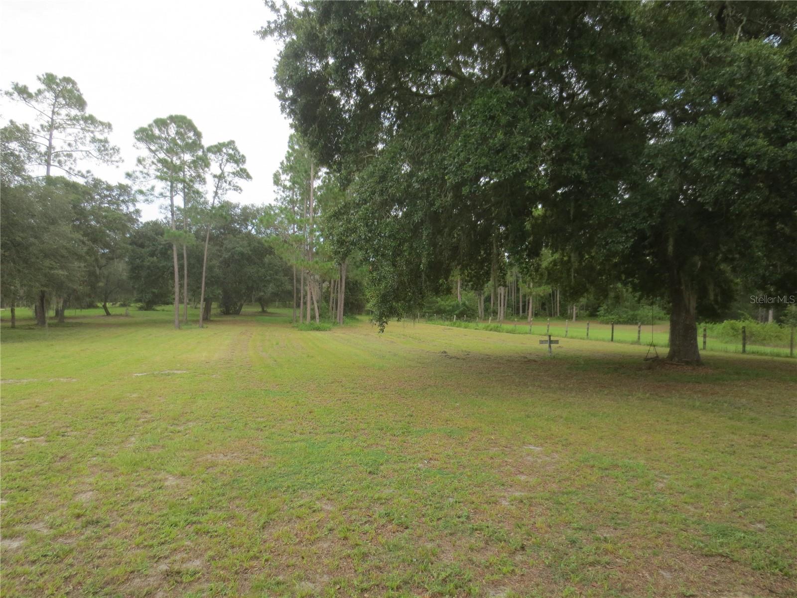 5995 SE 183RD AVENUE RD, OCKLAWAHA, FL, 32179
