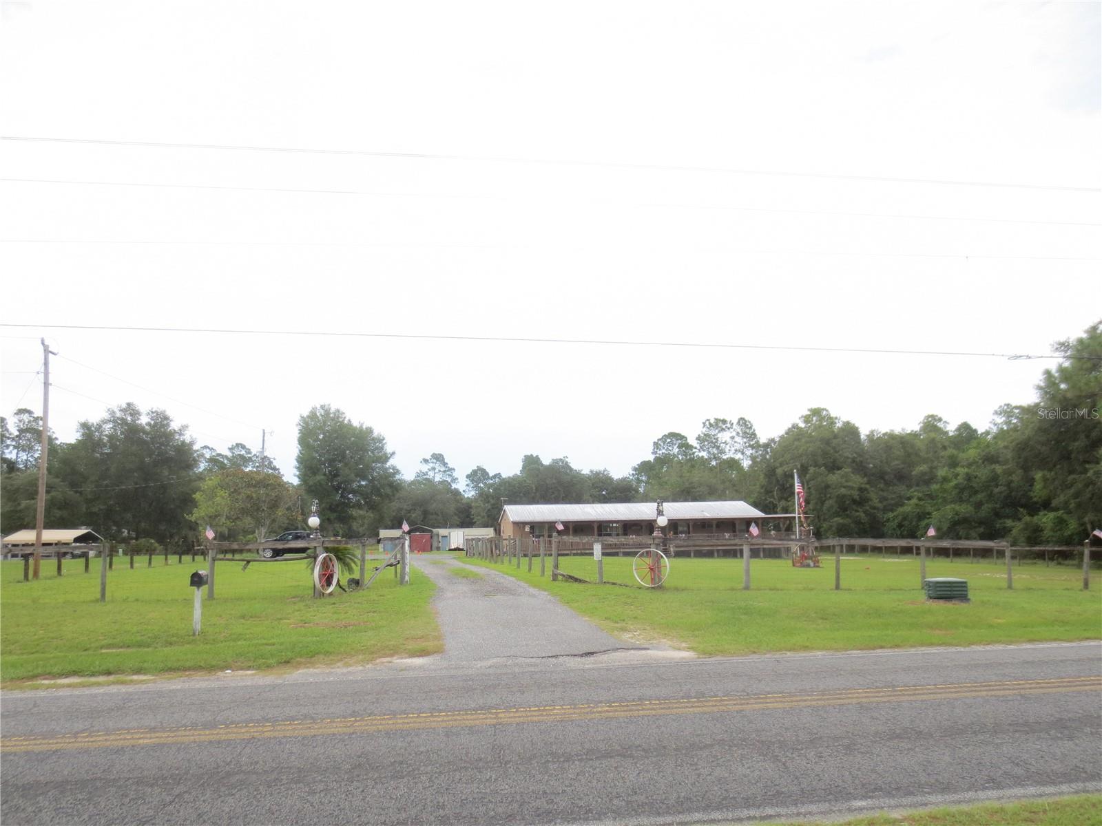 5995 SE 183RD AVENUE RD, OCKLAWAHA, FL, 32179