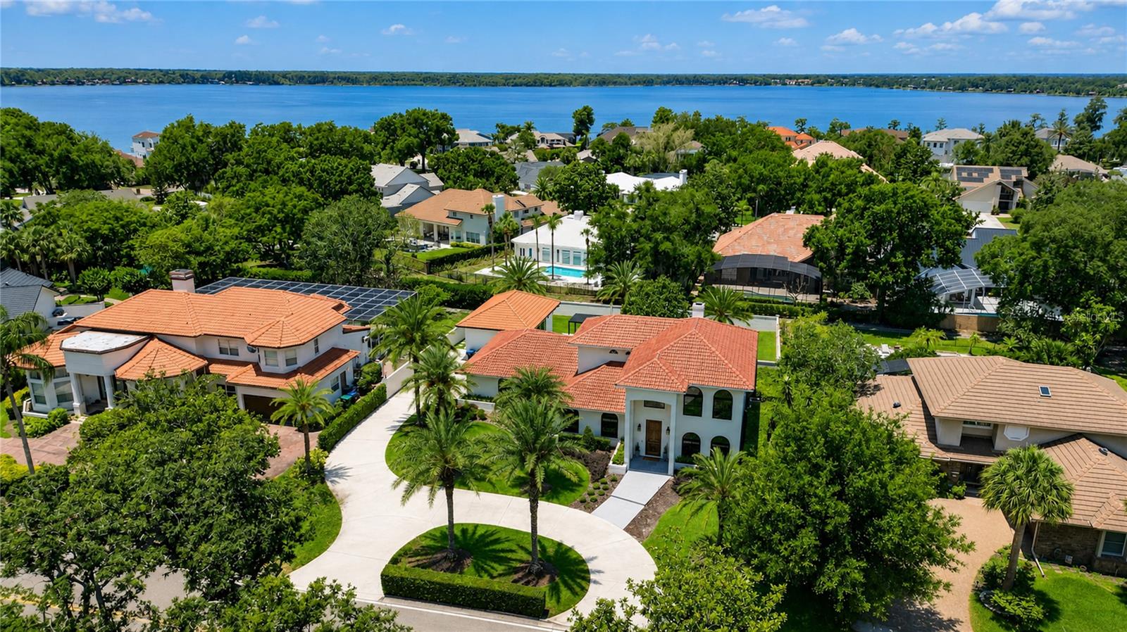9208 BAY HILL BLVD, ORLANDO, FL, 32819