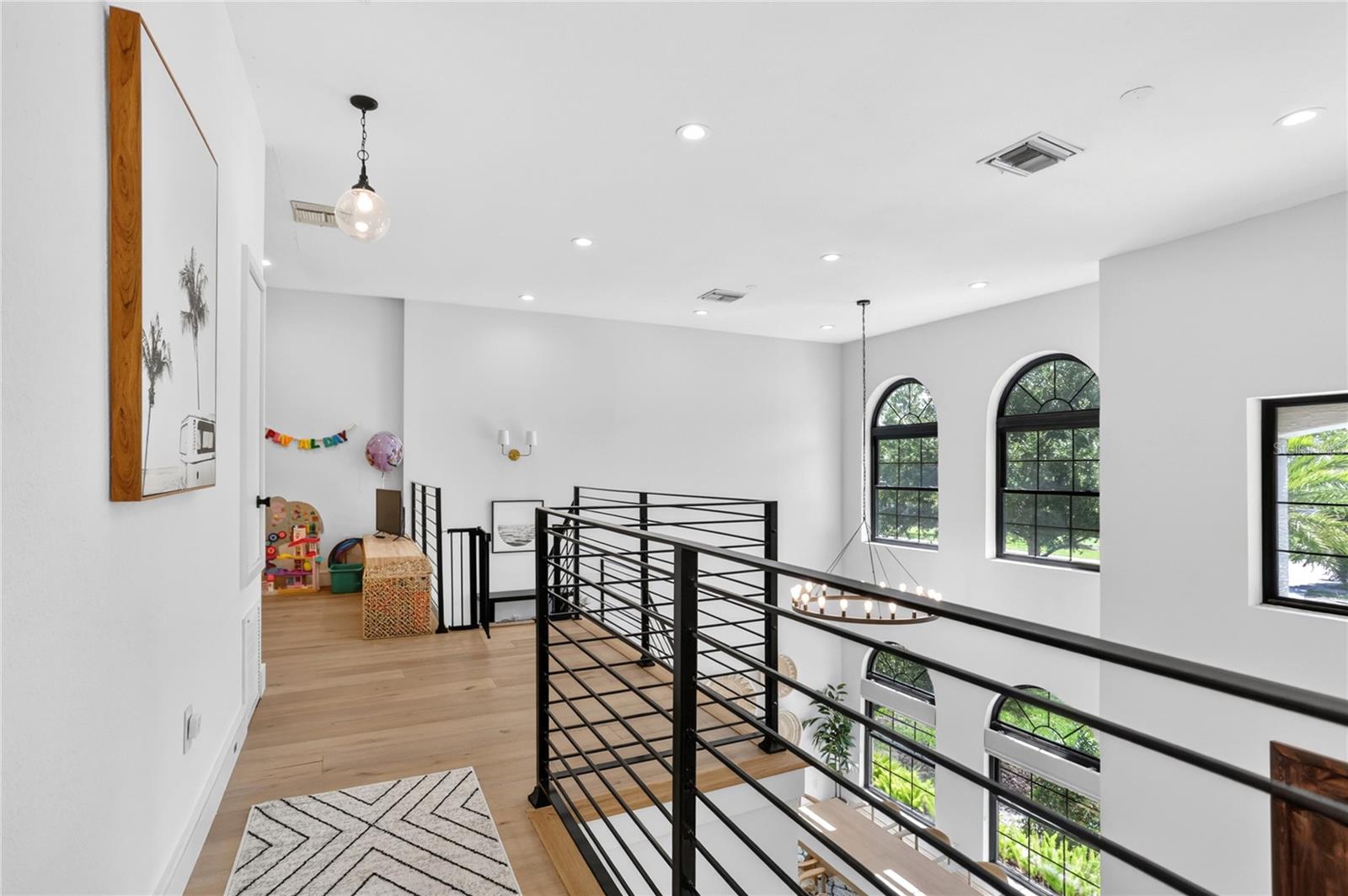 9208 BAY HILL BLVD, ORLANDO, FL, 32819