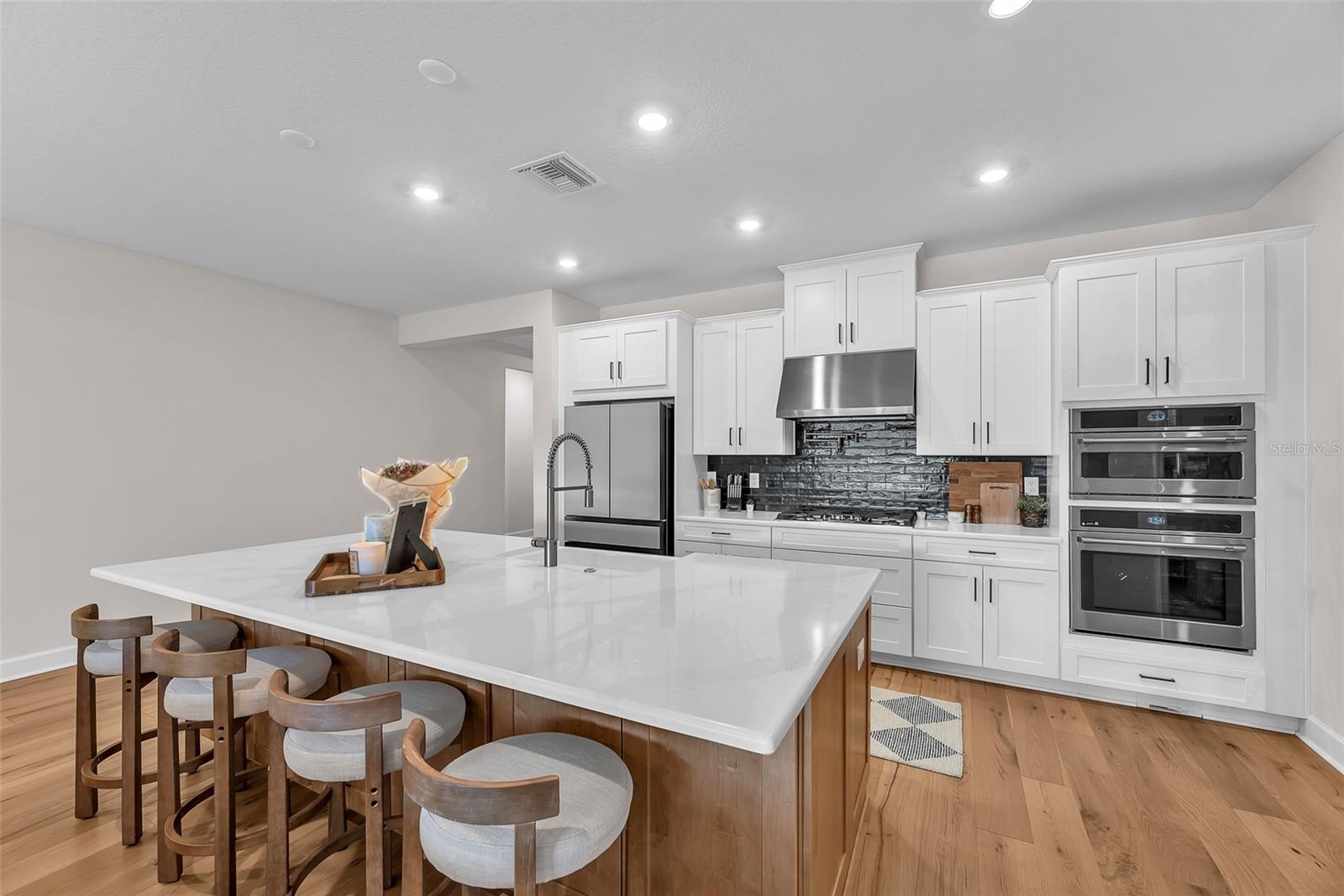 33372 LANDSMAN LOOP, WESLEY CHAPEL, FL, 33543