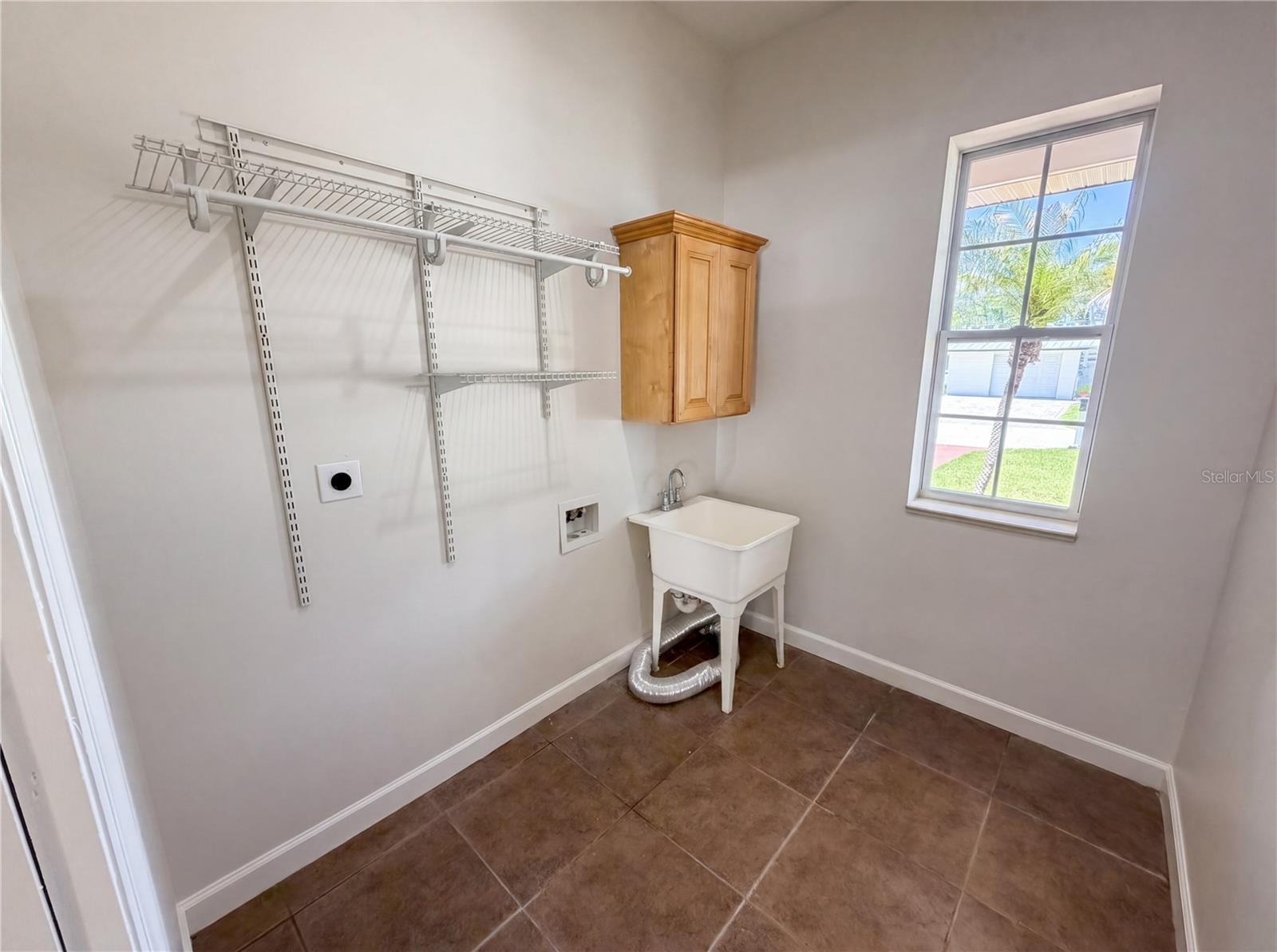 375 NORA AVE, MERRITT ISLAND, FL, 32952