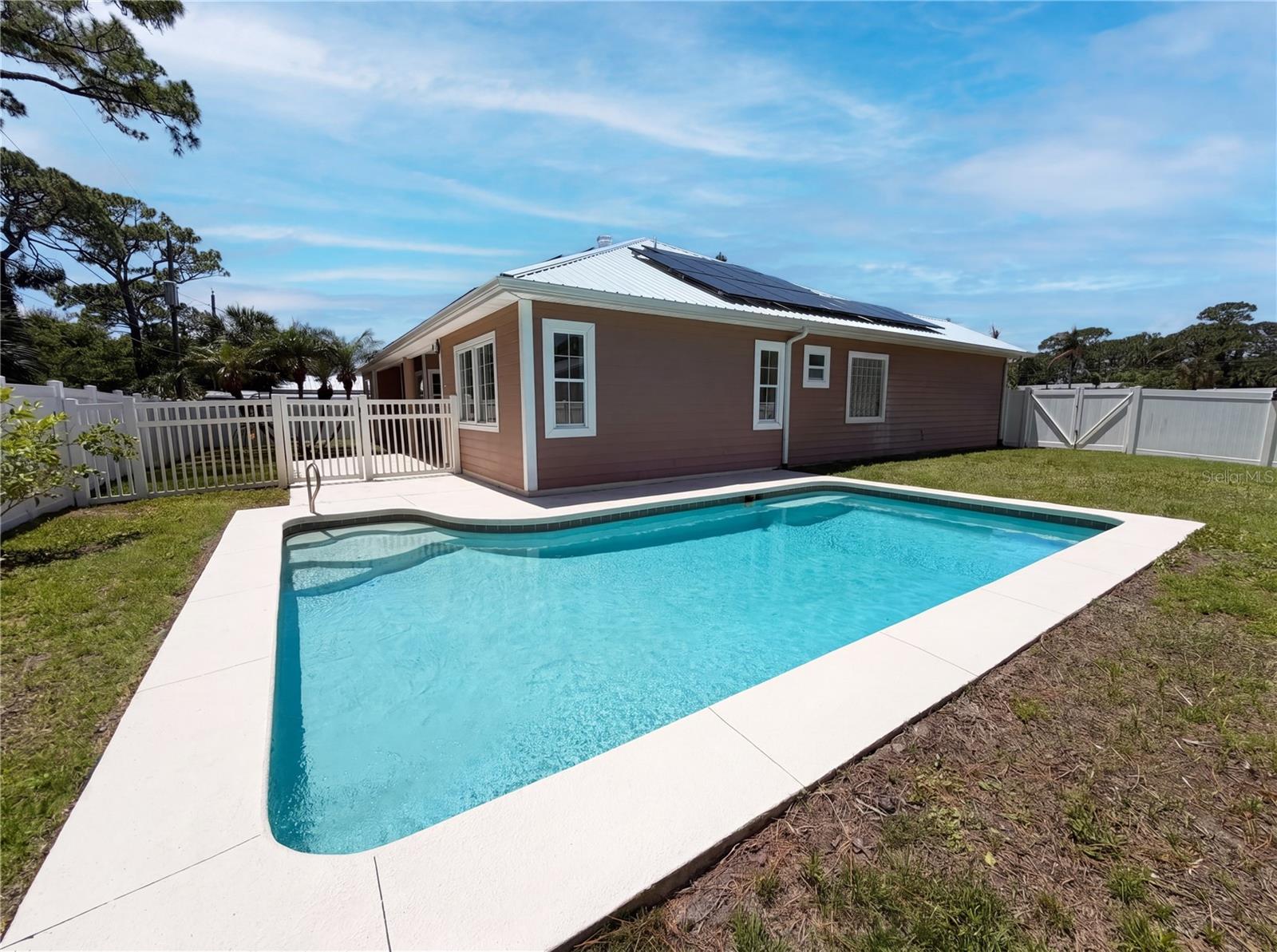 375 NORA AVE, MERRITT ISLAND, FL, 32952