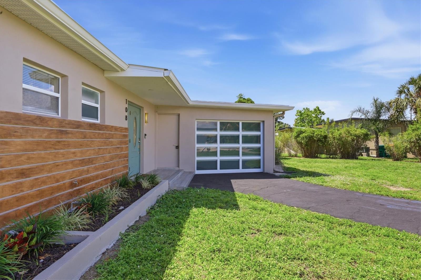 108 BUCKEYE AVE NW, PORT CHARLOTTE, FL, 33952