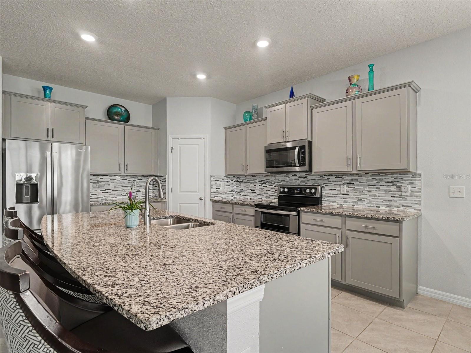 16639 GOOSE RIBBON PL, WIMAUMA, FL, 33598