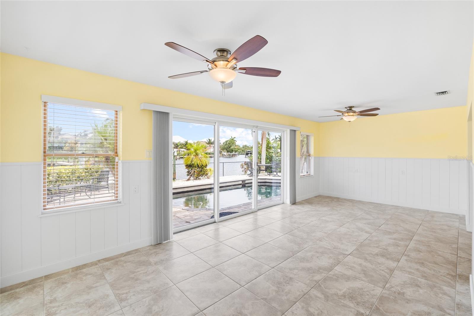 5541 BAYOU GRANDE BLVD NE, ST PETERSBURG, FL, 33703