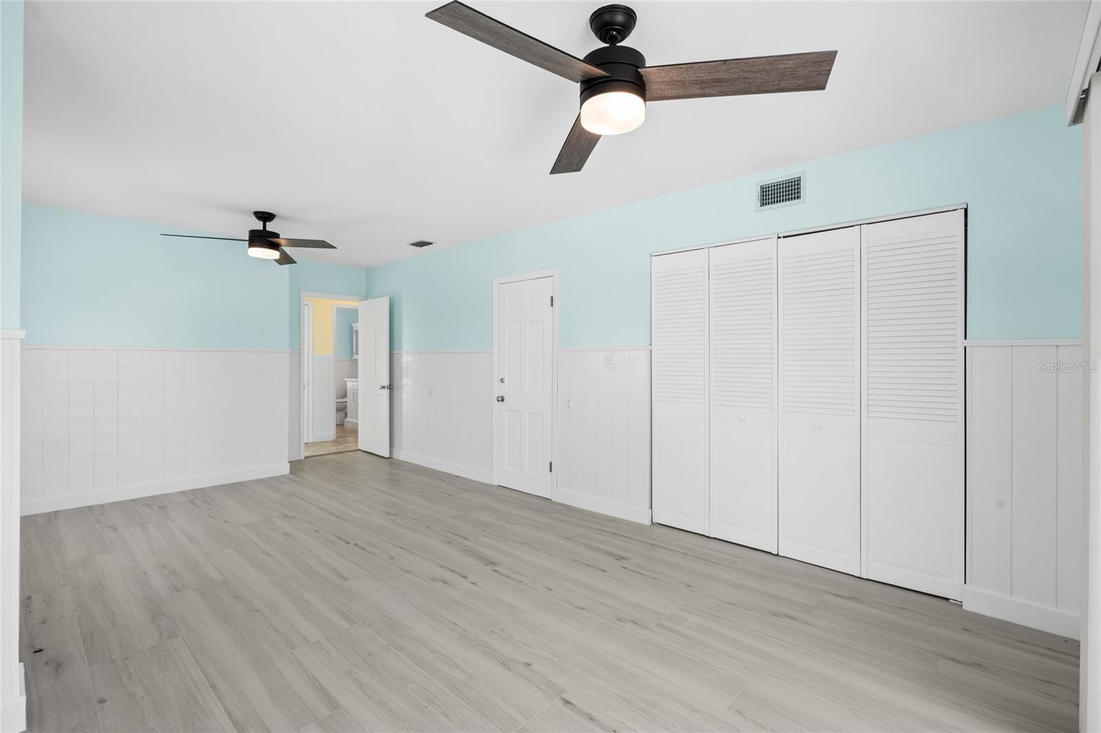 5541 BAYOU GRANDE BLVD NE, ST PETERSBURG, FL, 33703