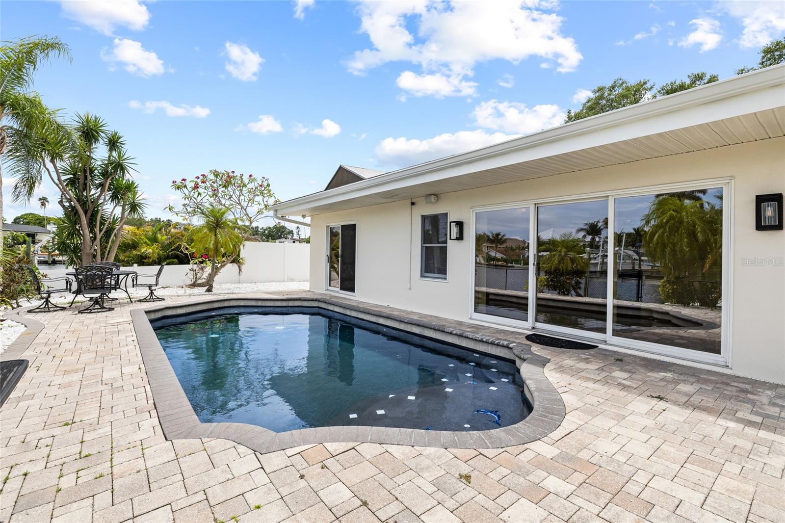 5541 BAYOU GRANDE BLVD NE, ST PETERSBURG, FL, 33703