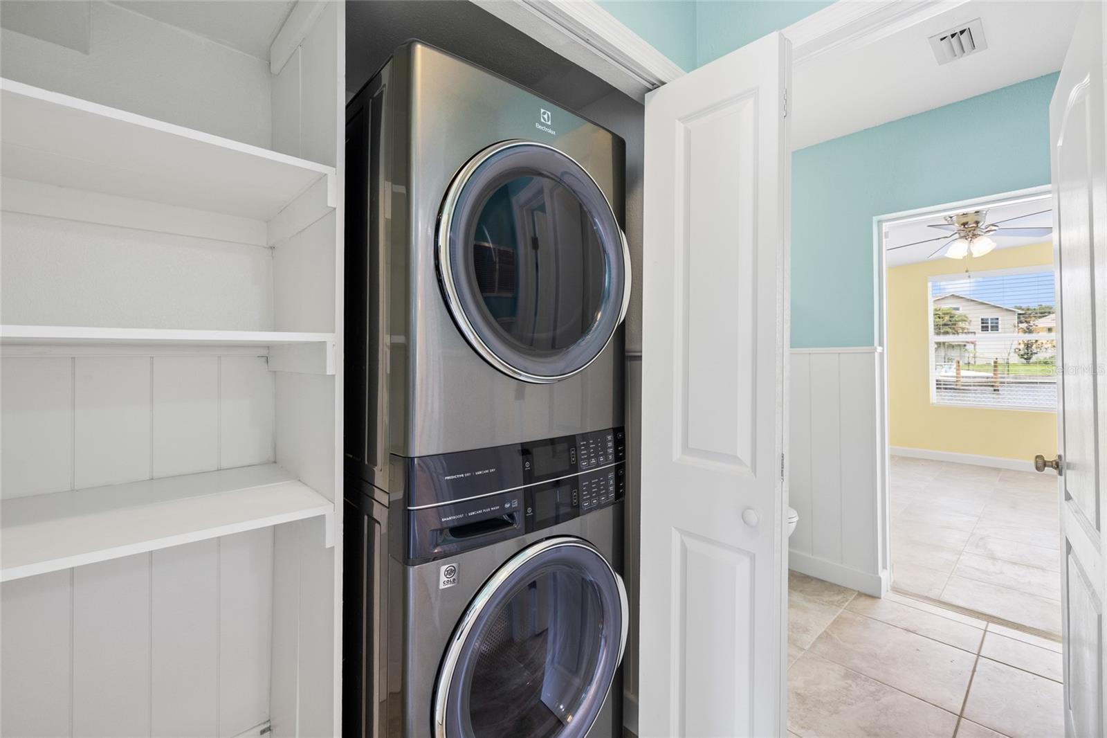 5541 BAYOU GRANDE BLVD NE, ST PETERSBURG, FL, 33703