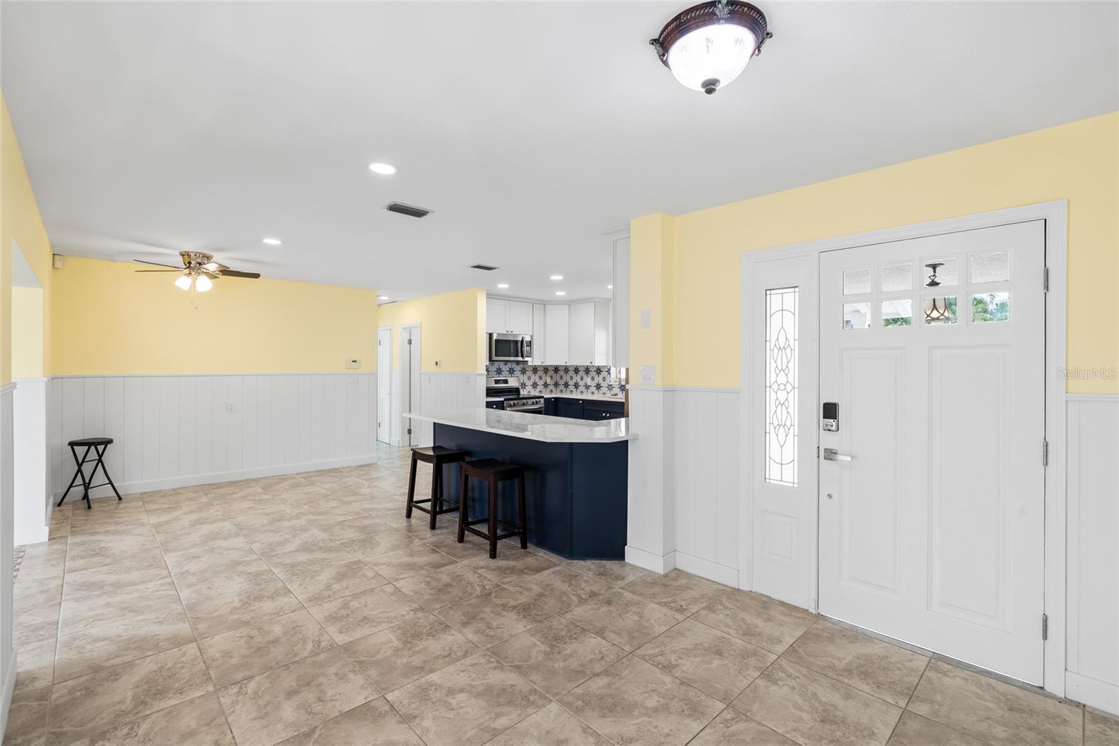 5541 BAYOU GRANDE BLVD NE, ST PETERSBURG, FL, 33703