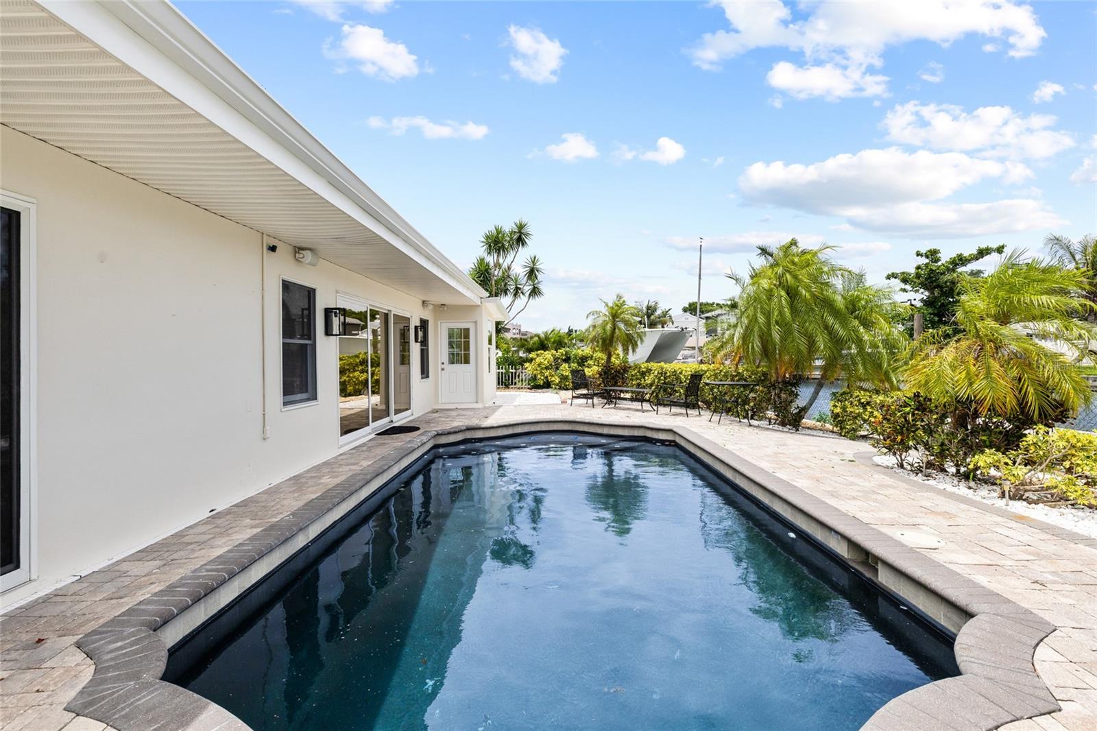 5541 BAYOU GRANDE BLVD NE, ST PETERSBURG, FL, 33703