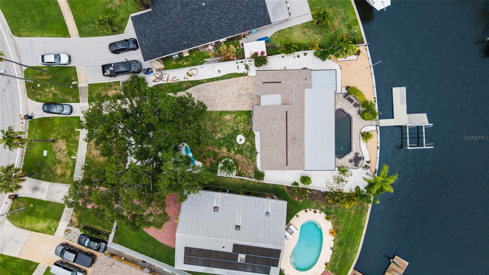5541 BAYOU GRANDE BLVD NE, ST PETERSBURG, FL, 33703