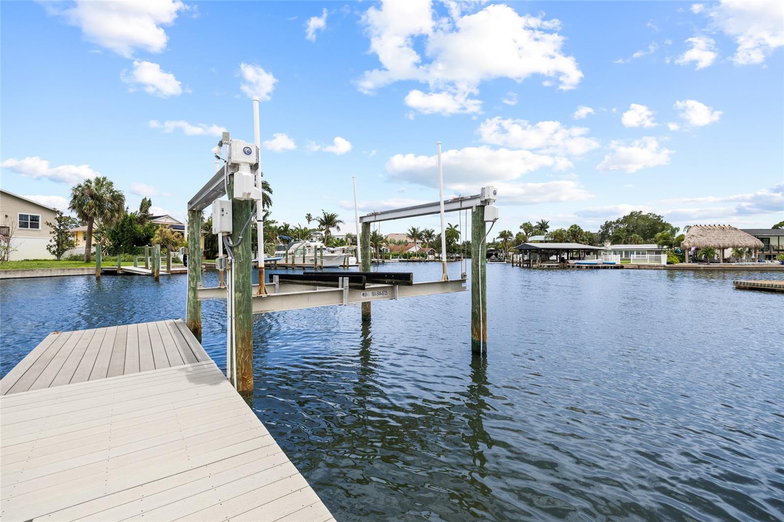 5541 BAYOU GRANDE BLVD NE, ST PETERSBURG, FL, 33703