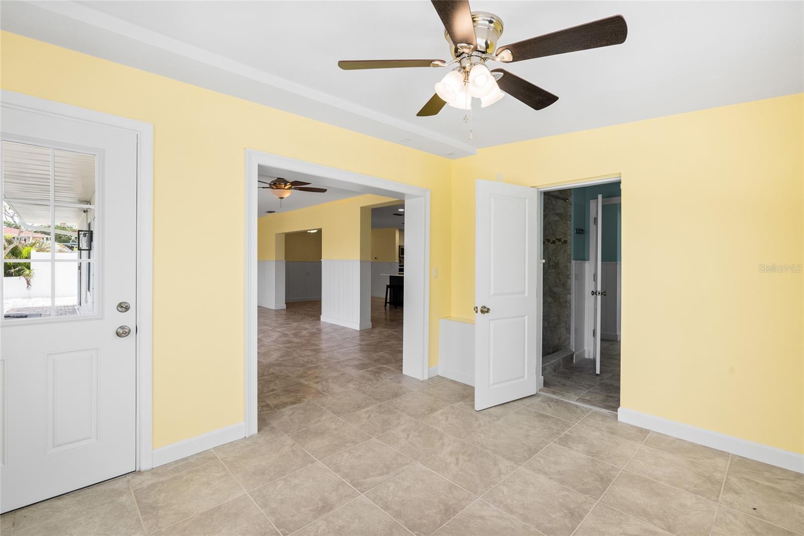 5541 BAYOU GRANDE BLVD NE, ST PETERSBURG, FL, 33703