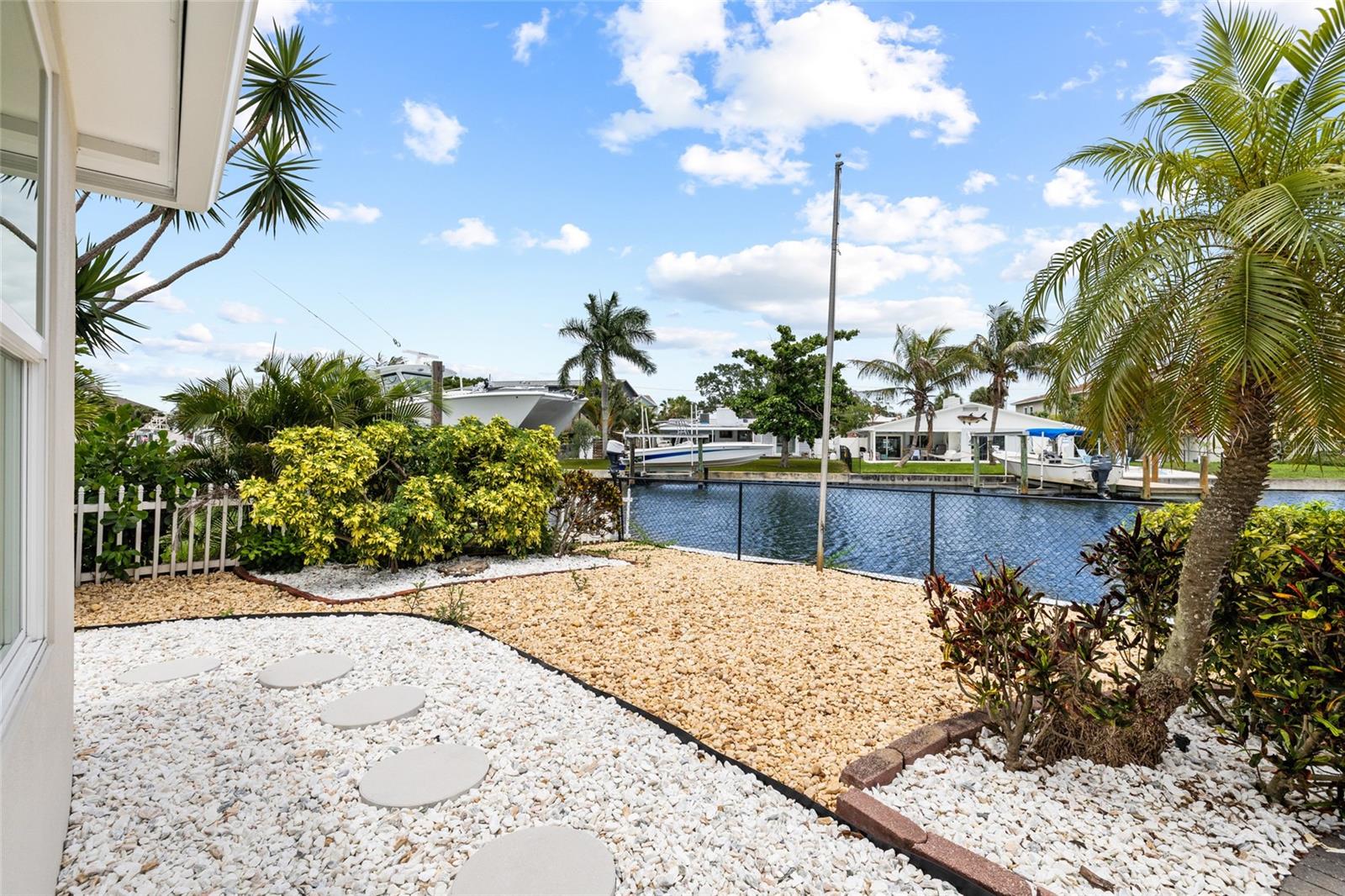 5541 BAYOU GRANDE BLVD NE, ST PETERSBURG, FL, 33703
