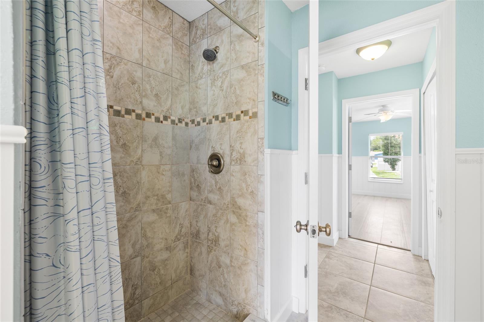 5541 BAYOU GRANDE BLVD NE, ST PETERSBURG, FL, 33703