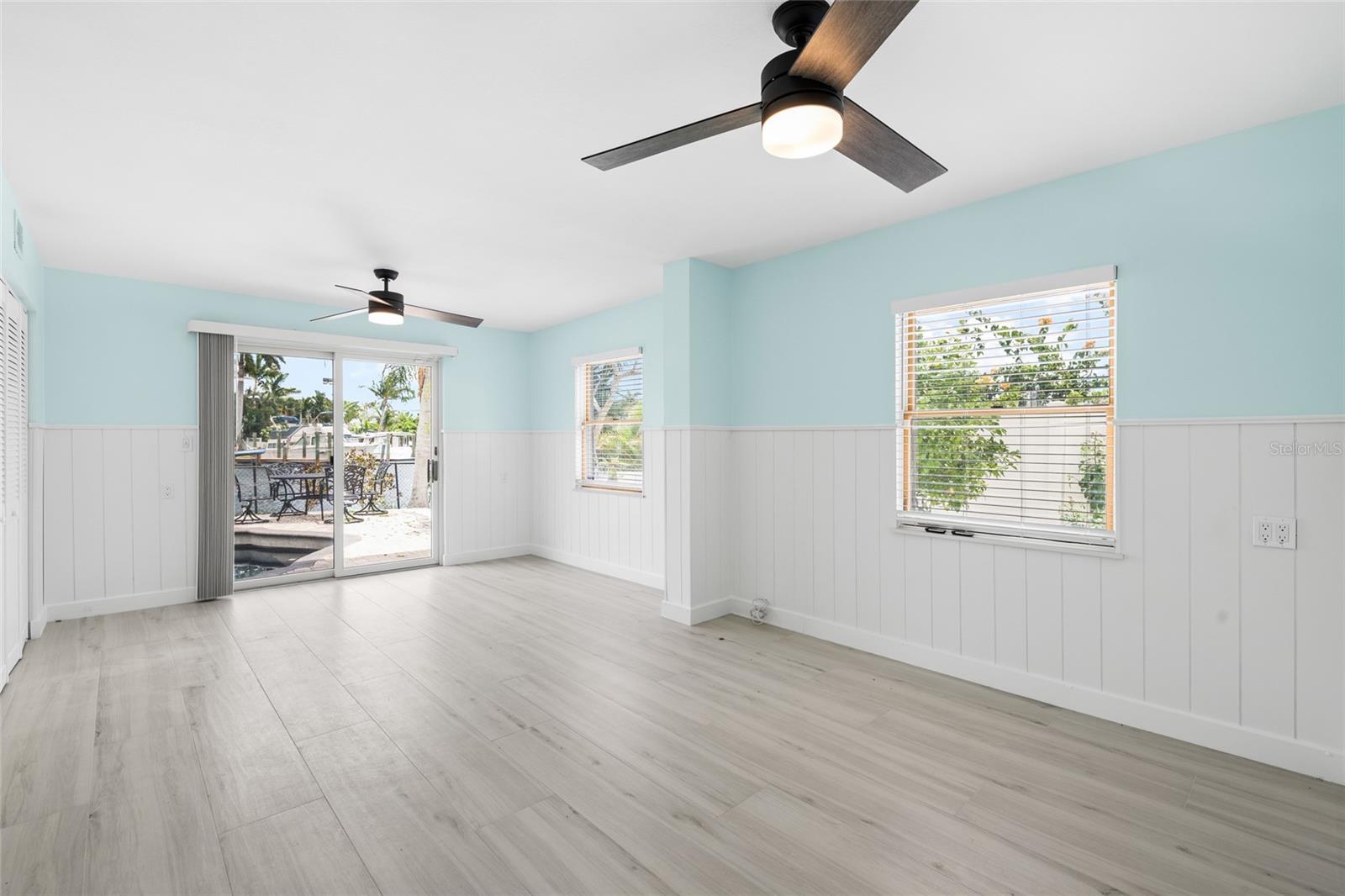 5541 BAYOU GRANDE BLVD NE, ST PETERSBURG, FL, 33703