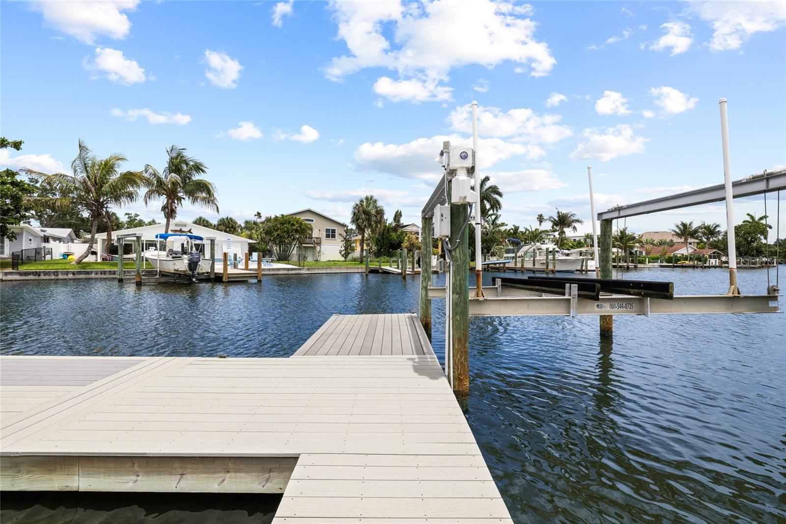 5541 BAYOU GRANDE BLVD NE, ST PETERSBURG, FL, 33703