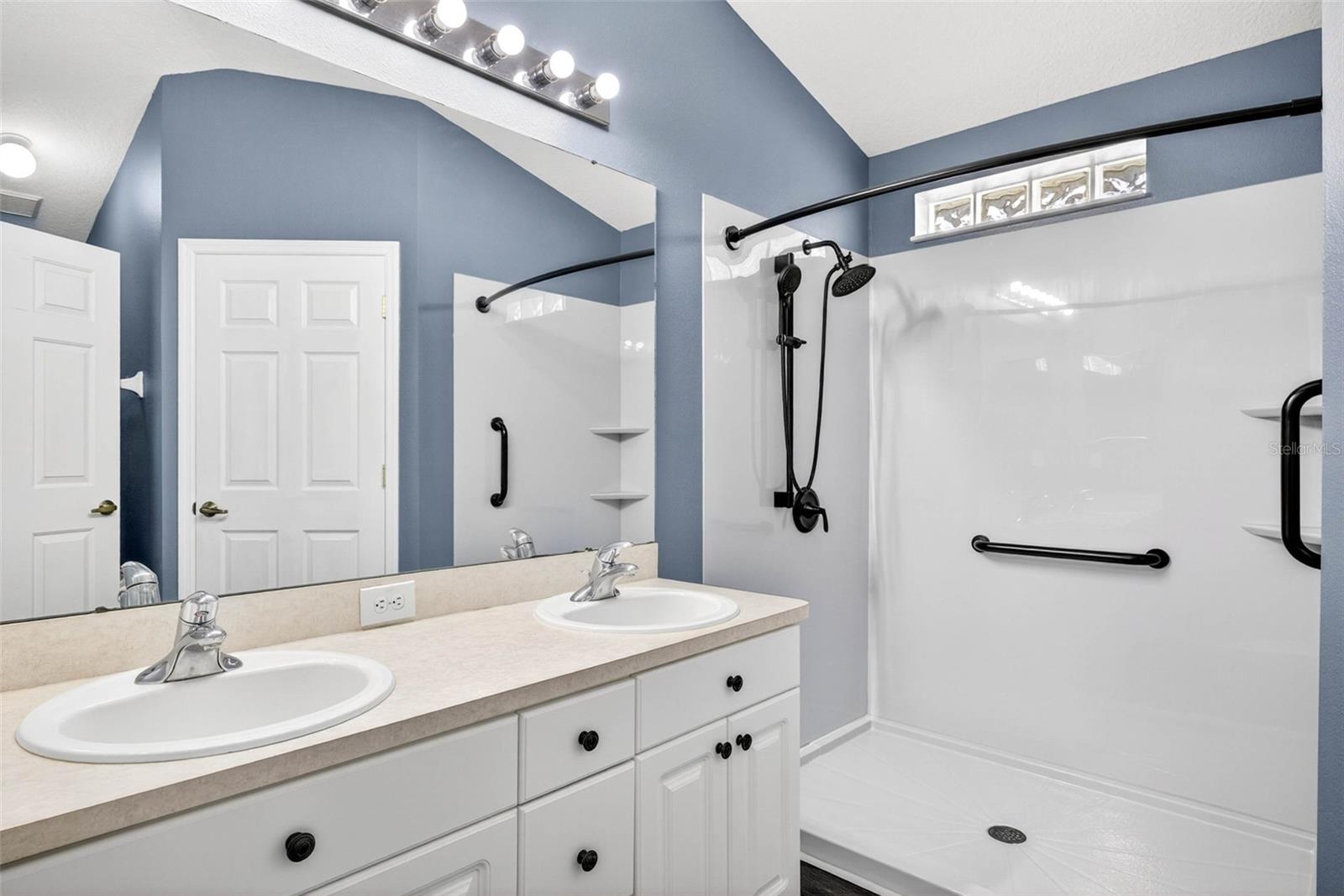 15826 STAGS LEAP DR, LUTZ, FL, 33559